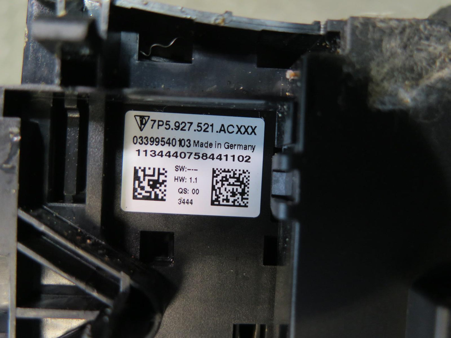 2013-2014 Porsche Cayenne 958 GTS Traction Suspension Control Switch 7P5927127DH