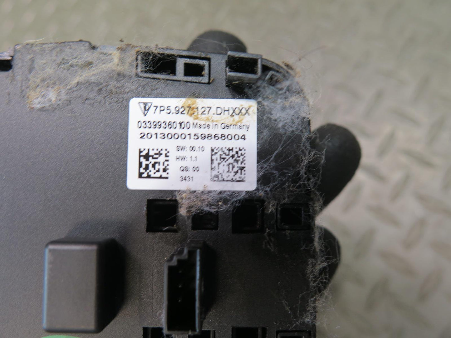 2013-2014 Porsche Cayenne 958 GTS Traction Suspension Control Switch 7P5927127DH