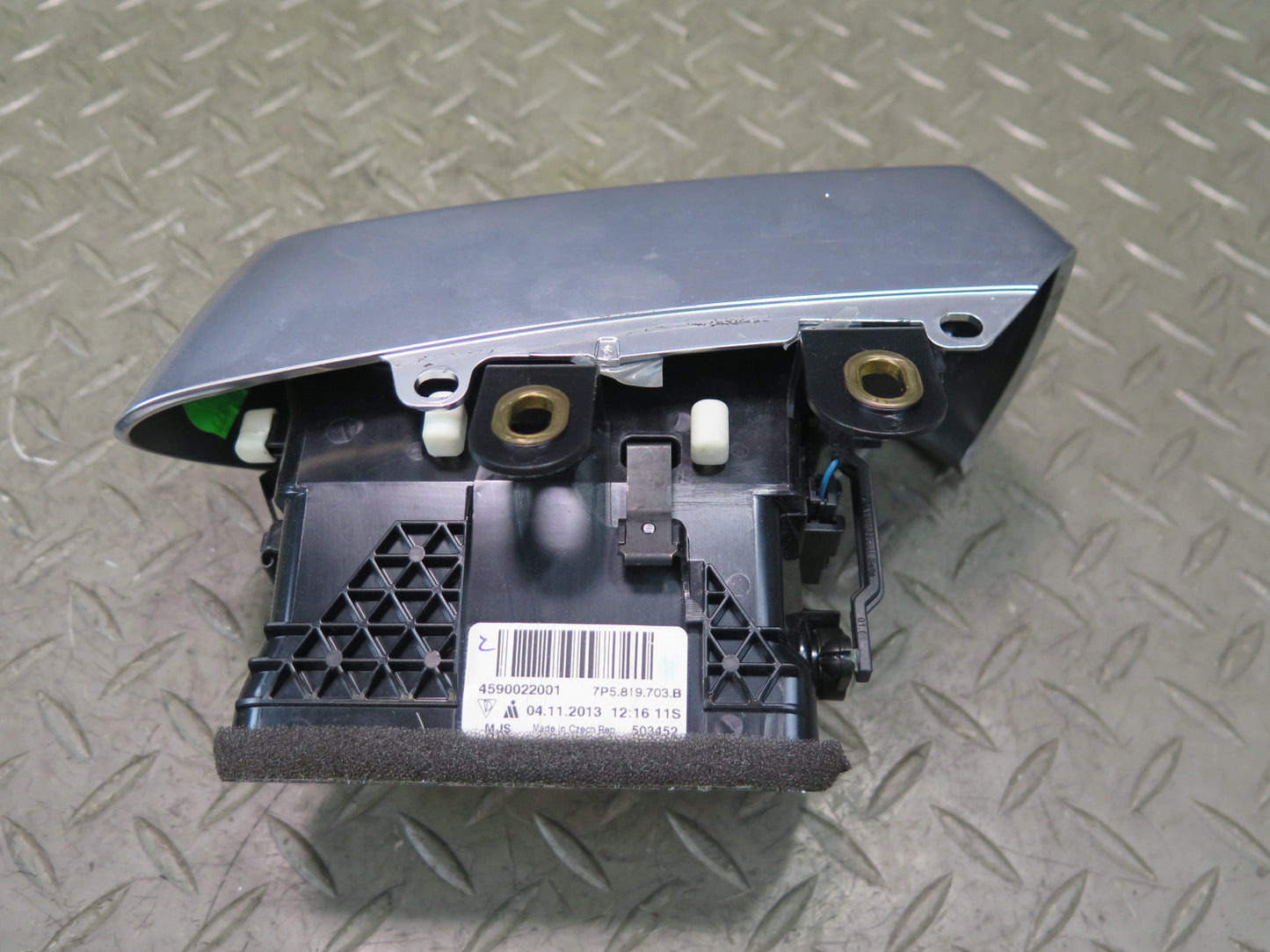 2011-2018 Porsche Cayenne 958 Dash Front Left A/C Air Vent Grille 7P5819703B