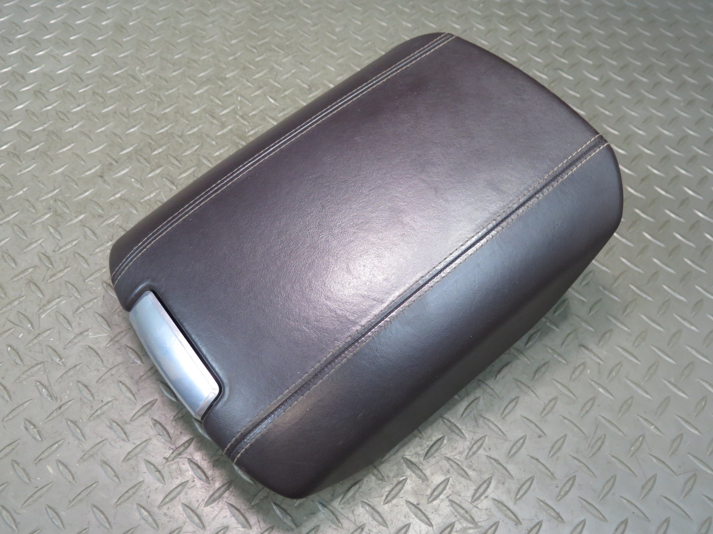 2011-2018 Porsche Cayenne 958 Center Console Leather Armrest Lid Cover