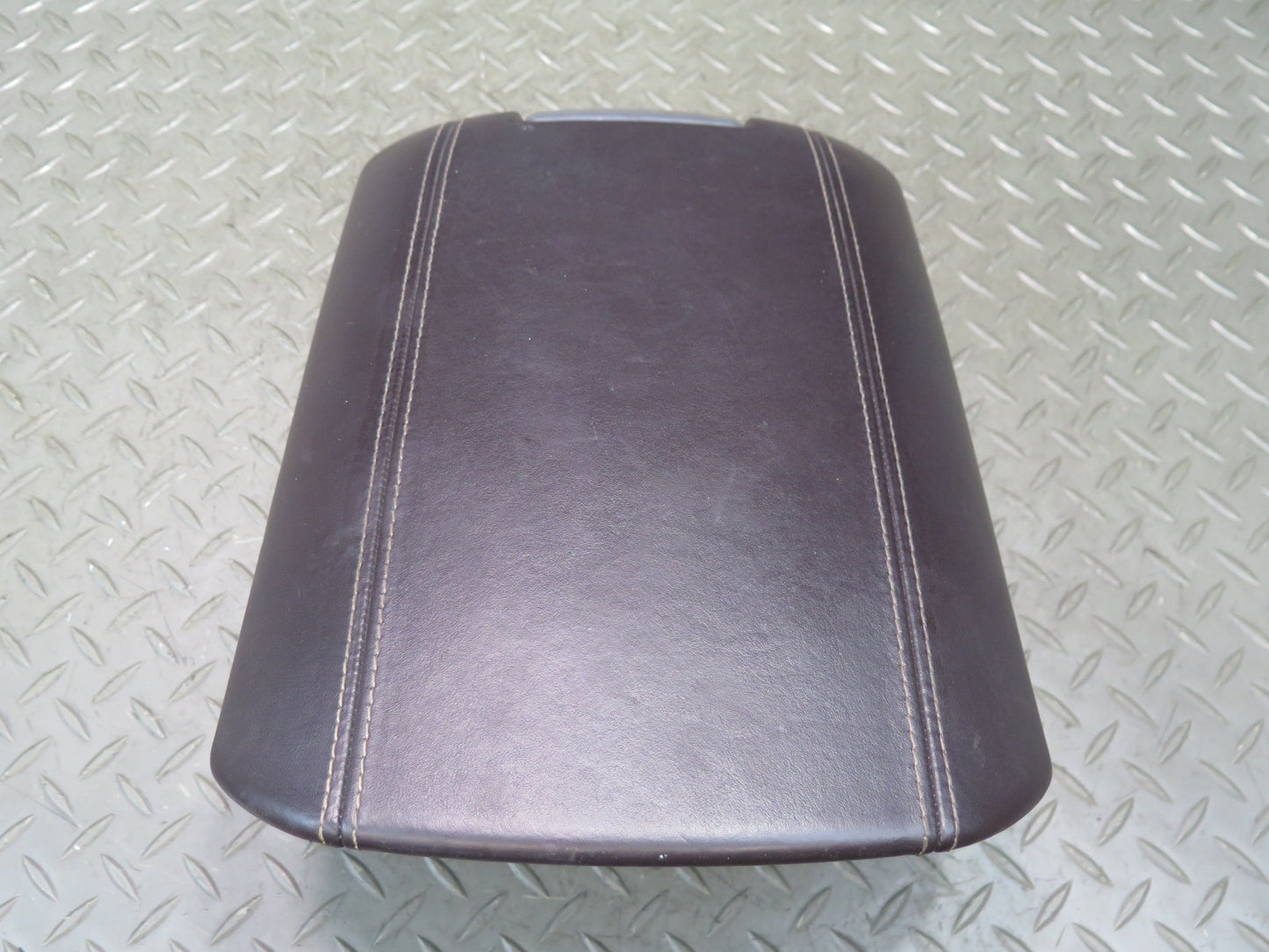 2011-2018 Porsche Cayenne 958 Center Console Leather Armrest Lid Cover