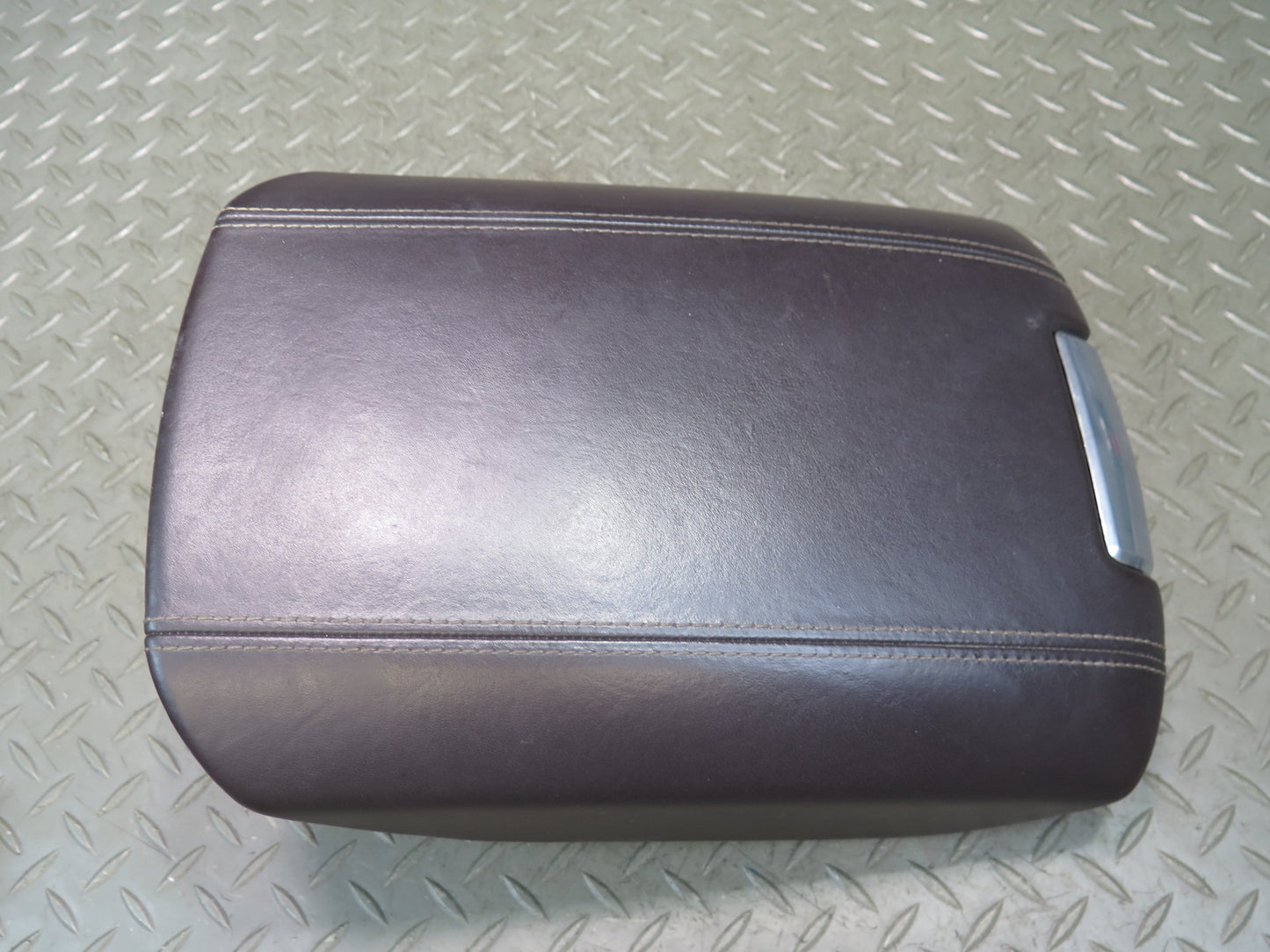 2011-2018 Porsche Cayenne 958 Center Console Leather Armrest Lid Cover