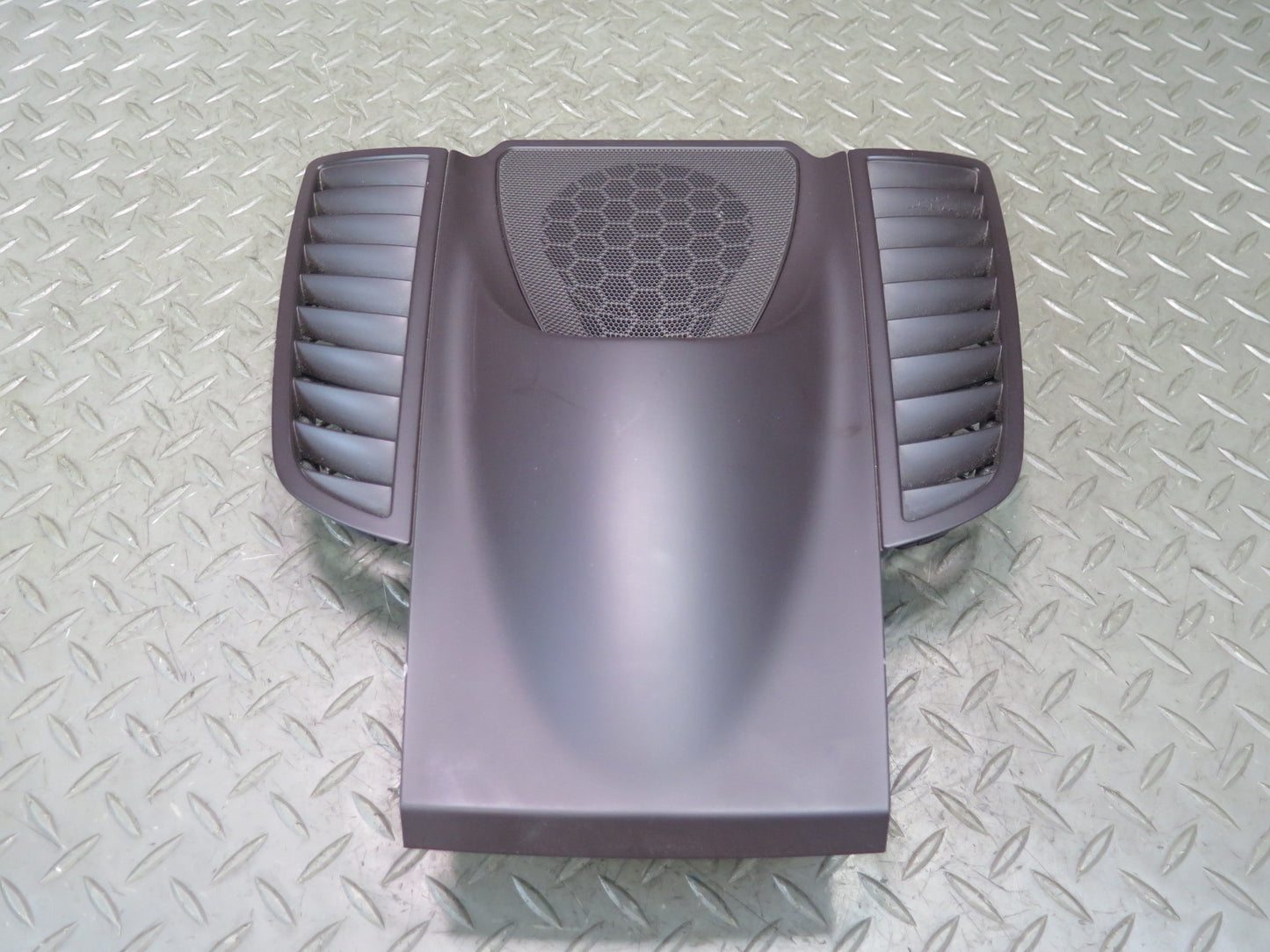2011-2018 Porsche Cayenne 958 Dash Front Center Speaker Grille Trim Cover Panel