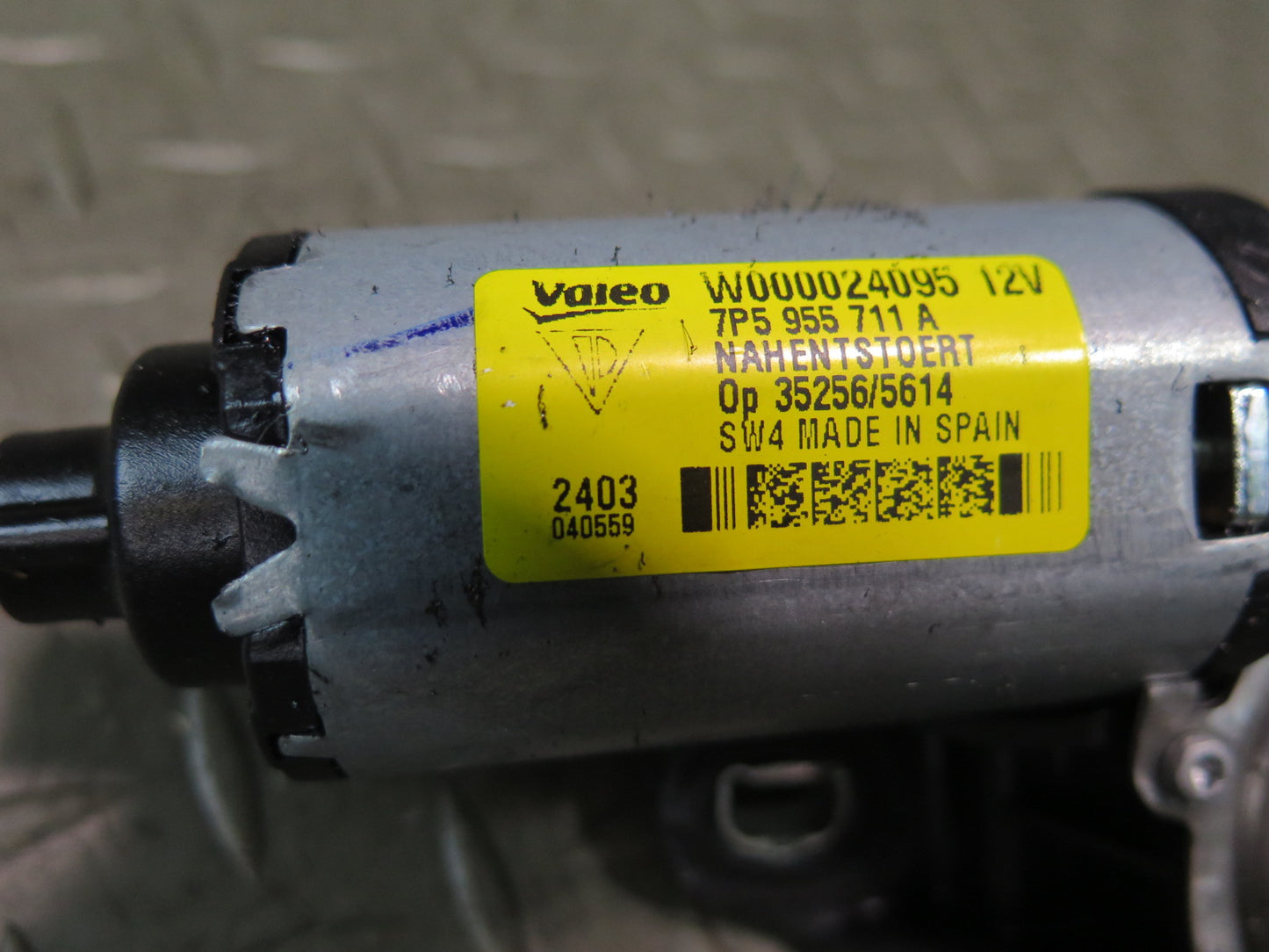 2011-2018 Porsche Cayenne 958 Rear Trunk Lid Tailgate Liftgate Wiper Motor