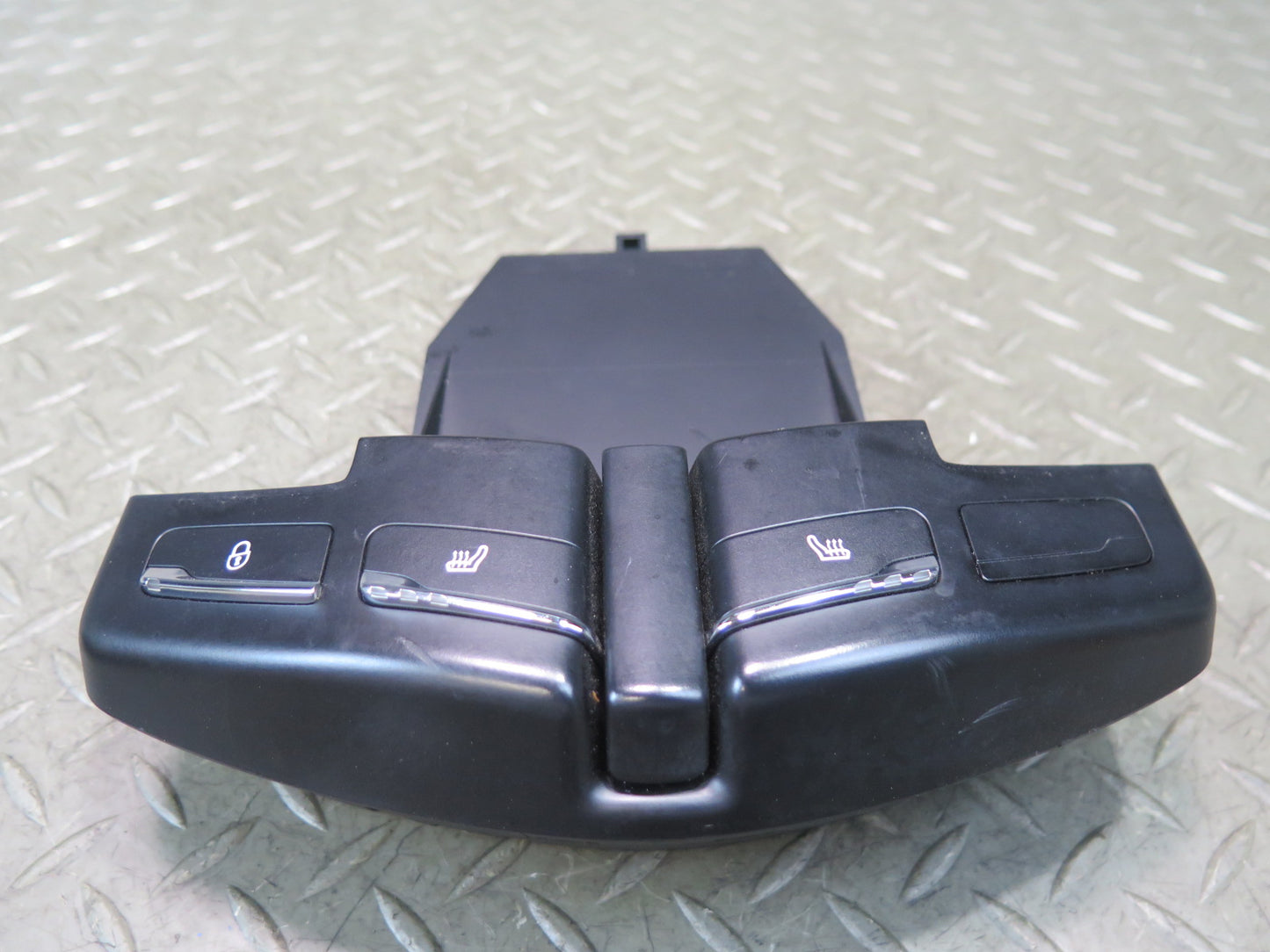 2011-2018 Porsche Cayenne 958 Rear Seat Heat Lock Switch Control Unit Panel