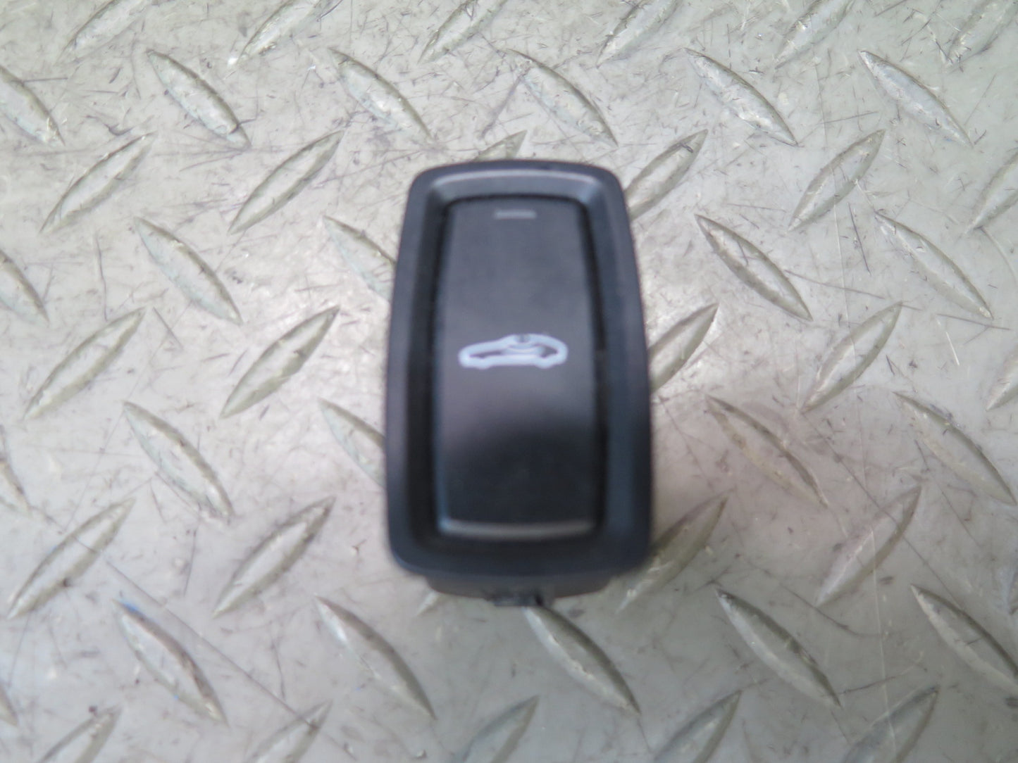 2011-2018 Porsche Cayenne 958 Anti Theft Alarm Button Switch 7PP962109D