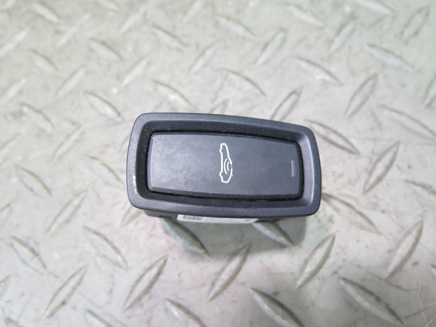 2011-2018 Porsche Cayenne 958 Anti Theft Alarm Button Switch 7PP962109D