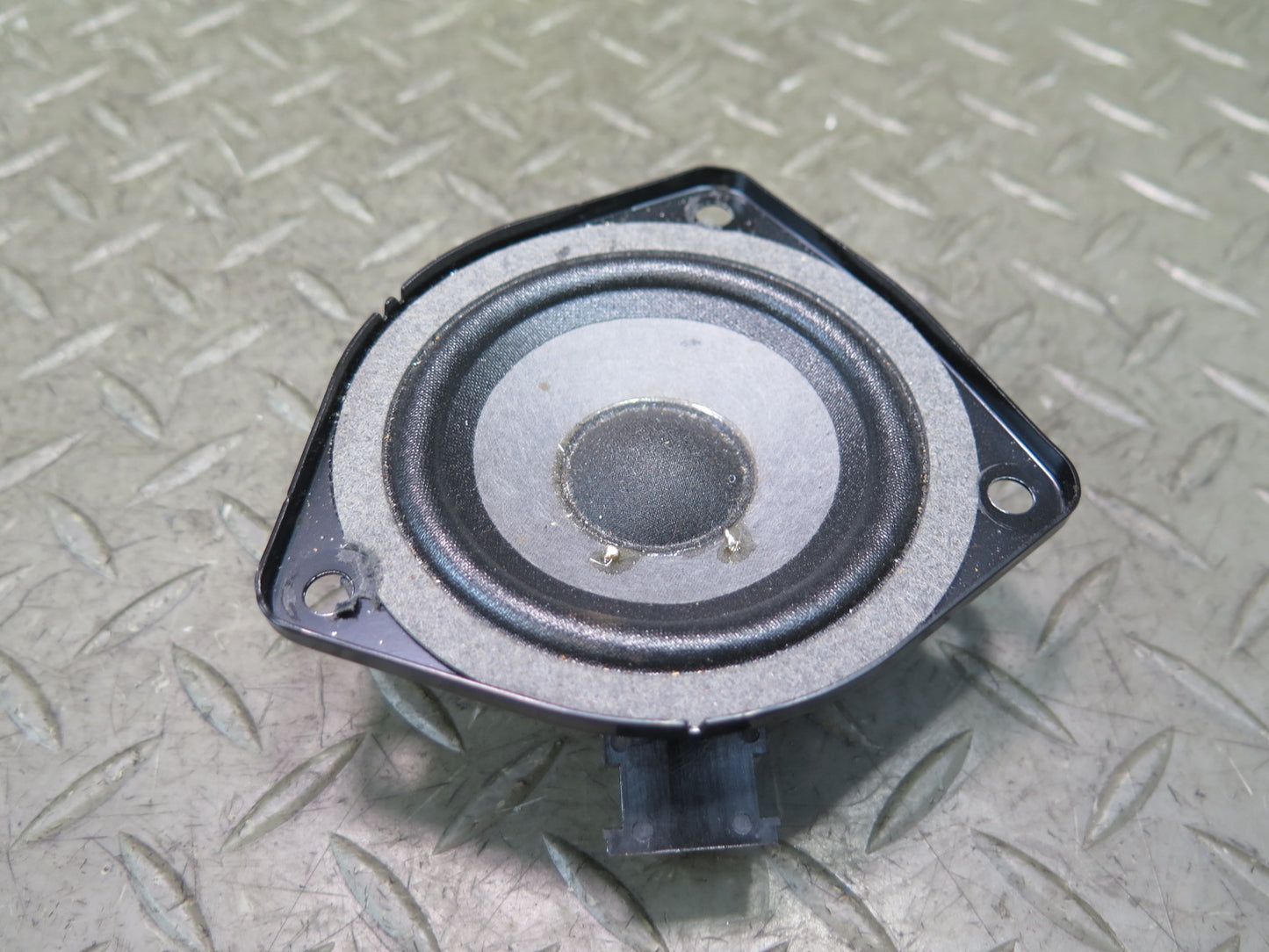 2011-2018 Porsche Cayenne 958 Dash Instrument Panel Center Speaker 7PP035828D