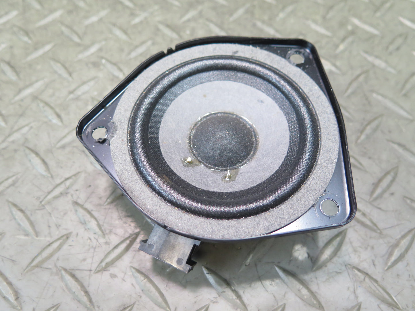 2011-2018 Porsche Cayenne 958 Dash Instrument Panel Center Speaker 7PP035828D