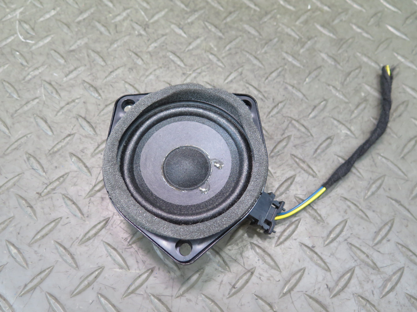 2011-2018 Porsche Cayenne 958 Rear Left & Right Pillar Audio Speaker Bose Set