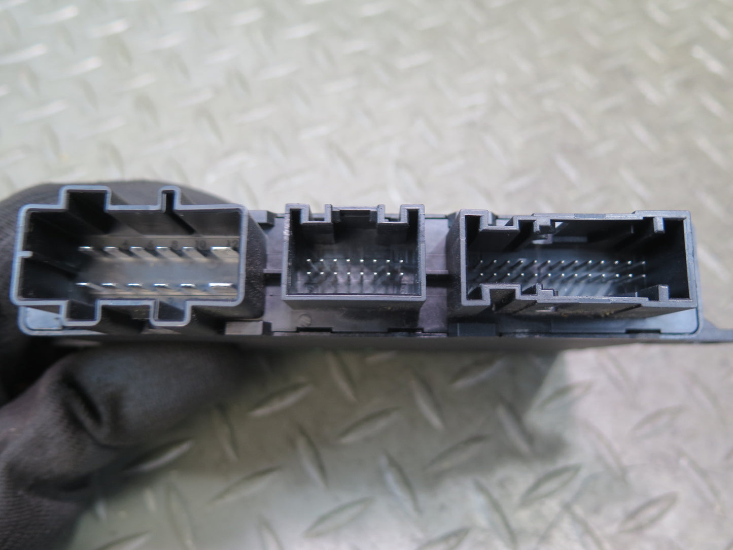 2011-2018 Porsche Cayenne 958 Front Left or Right Seat Control Module 7PP959760F