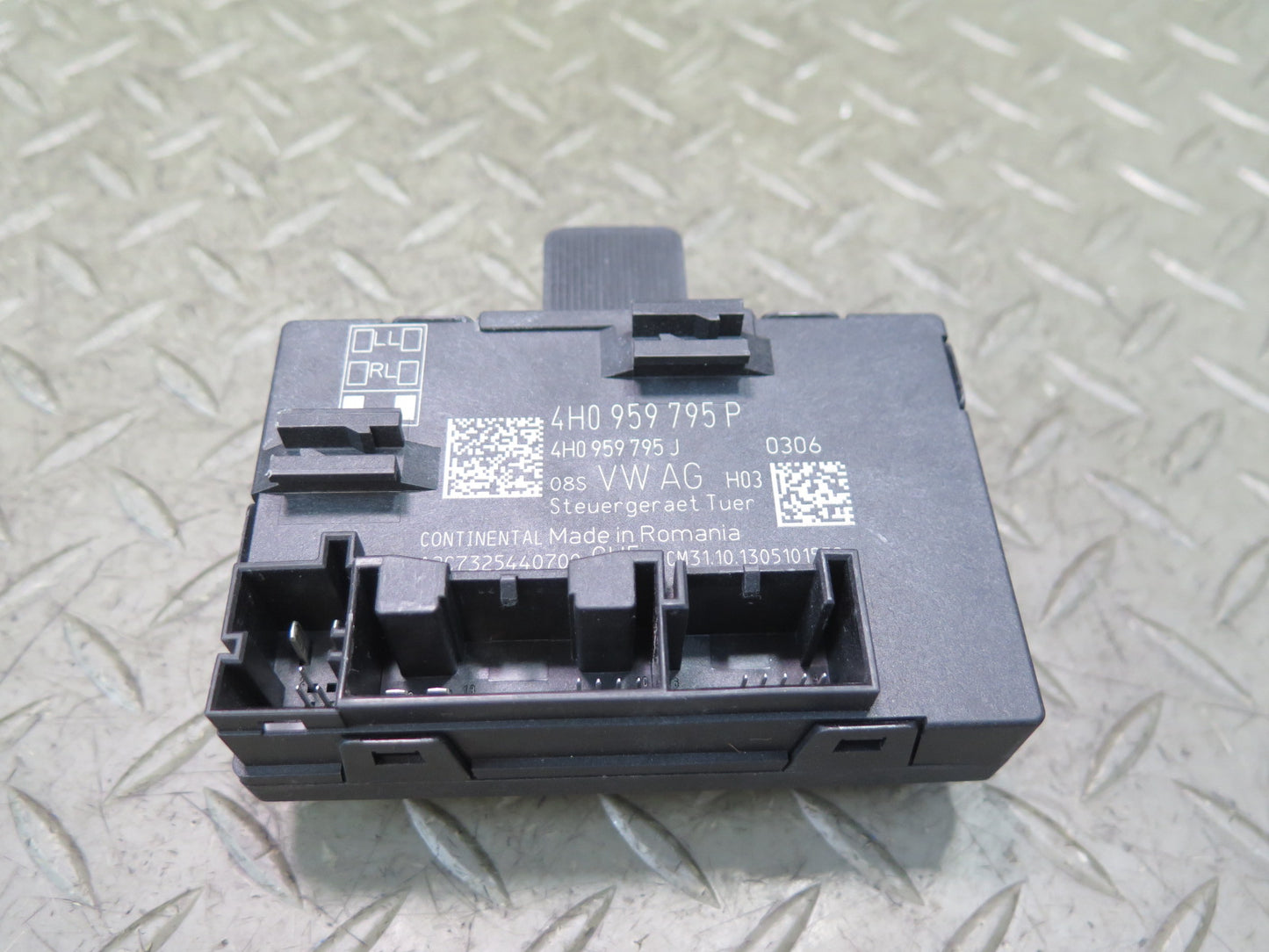 2011-2018 Porsche Cayenne 958 Rear Left or Right Door Control Module 4H0959795P