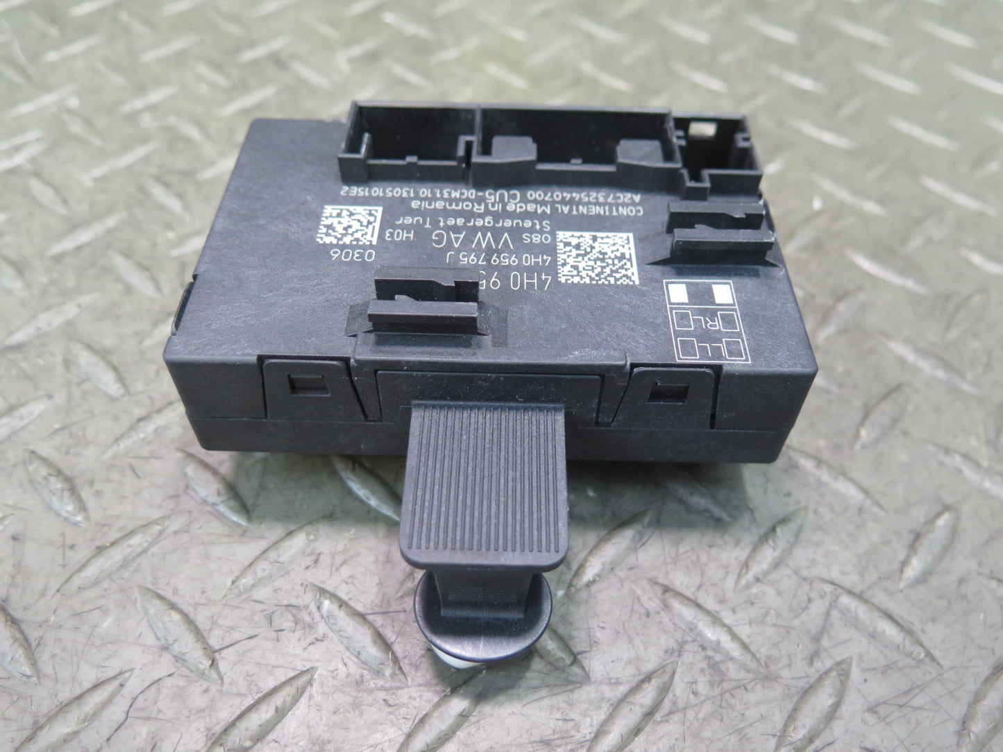 2011-2018 Porsche Cayenne 958 Rear Left or Right Door Control Module 4H0959795P
