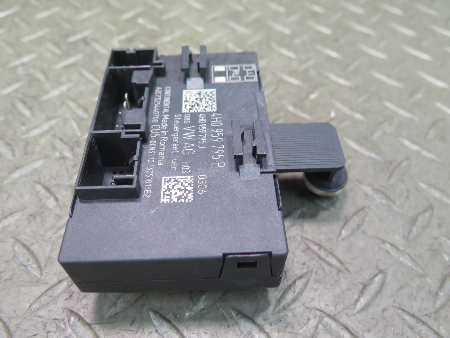 2011-2018 Porsche Cayenne 958 Rear Left or Right Door Control Module 4H0959795P
