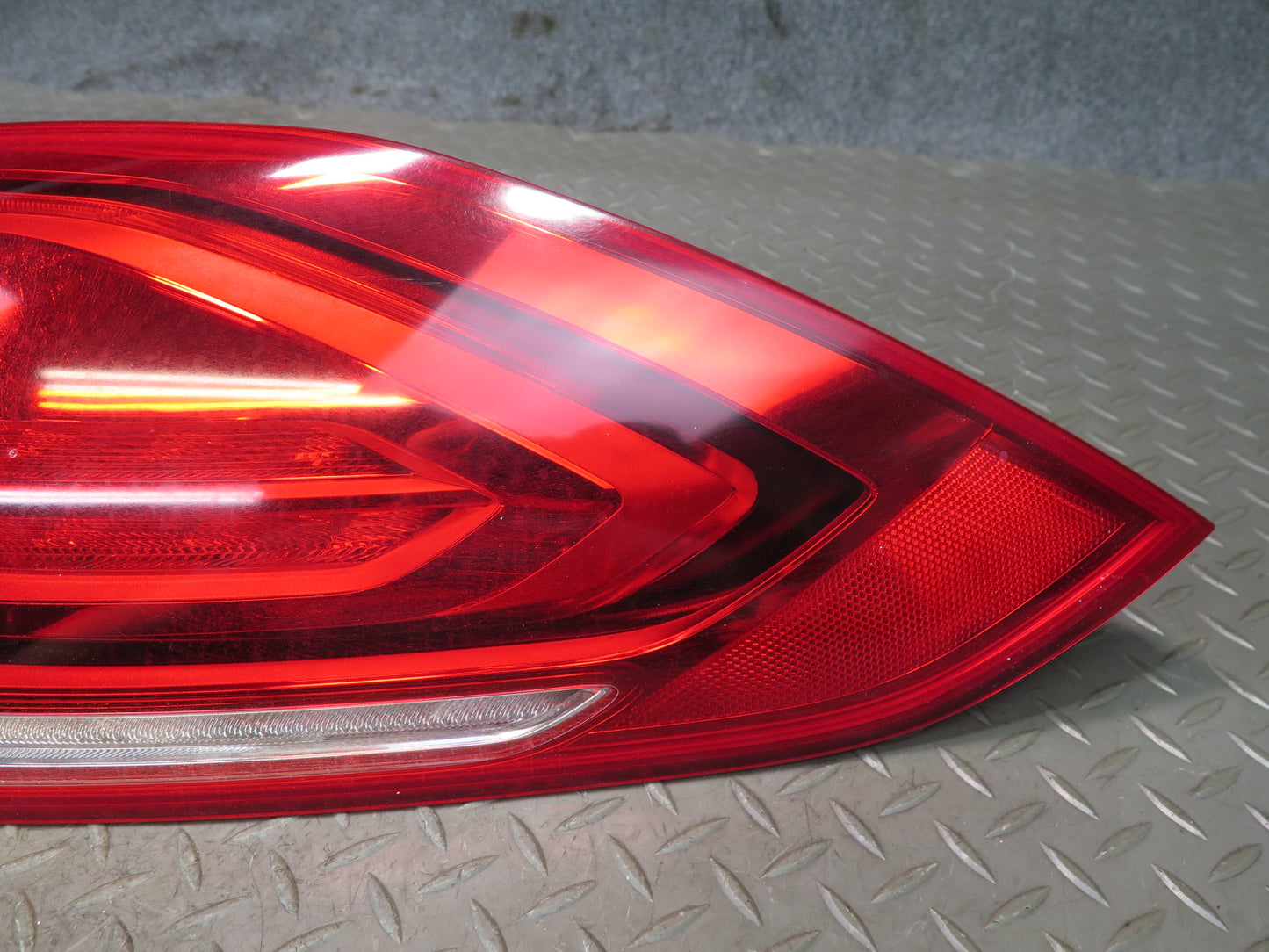 2014-2016 Porsche Panamera 970 Rear Left & Right Side Tail Light Lamp Set