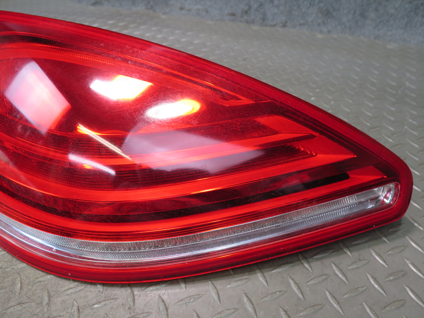 2014-2016 Porsche Panamera 970 Rear Left & Right Side Tail Light Lamp Set