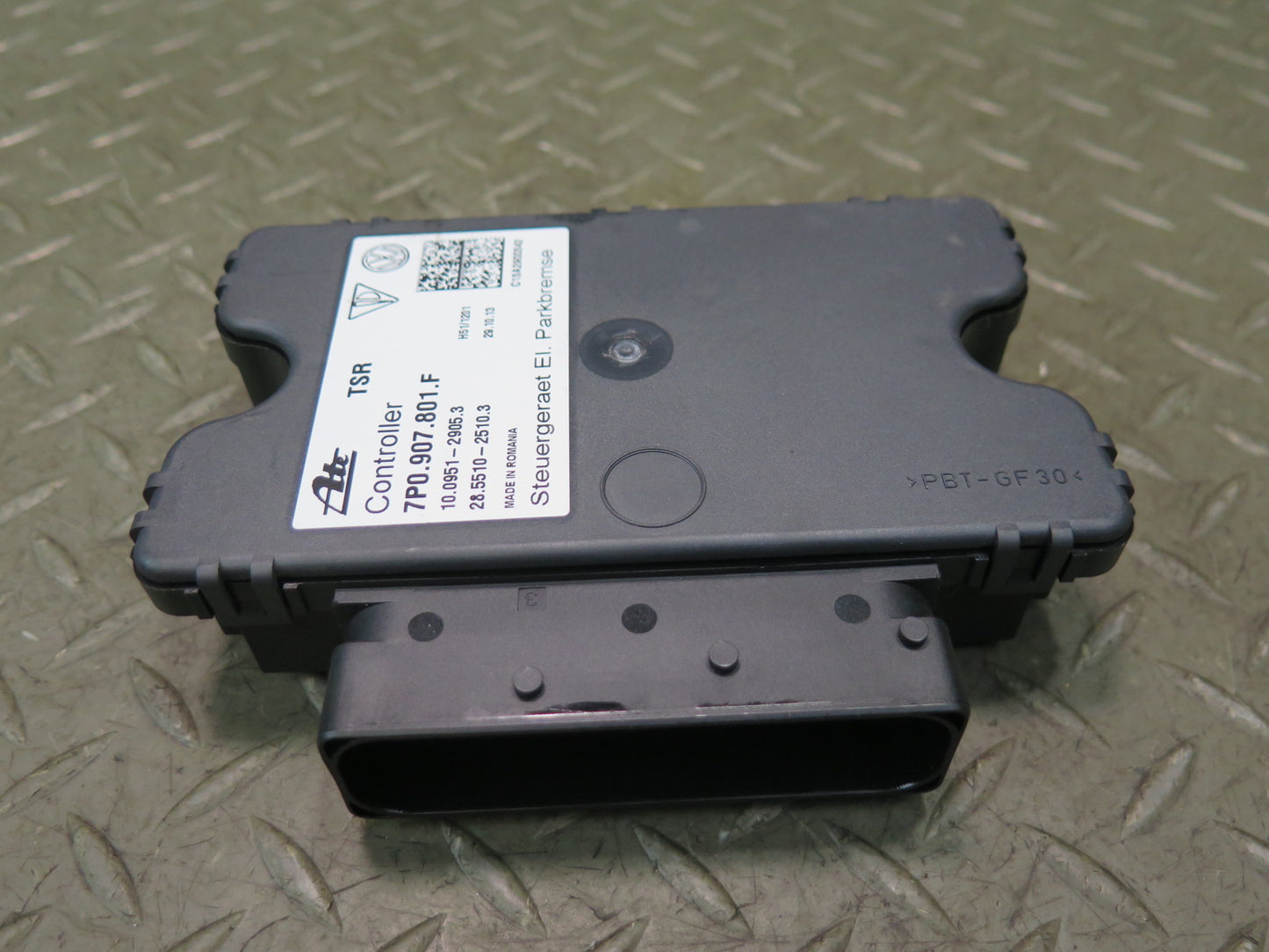 2011-2018 Porsche Cayenne 958 Electric Parking Brake Control Module 7P0907801F