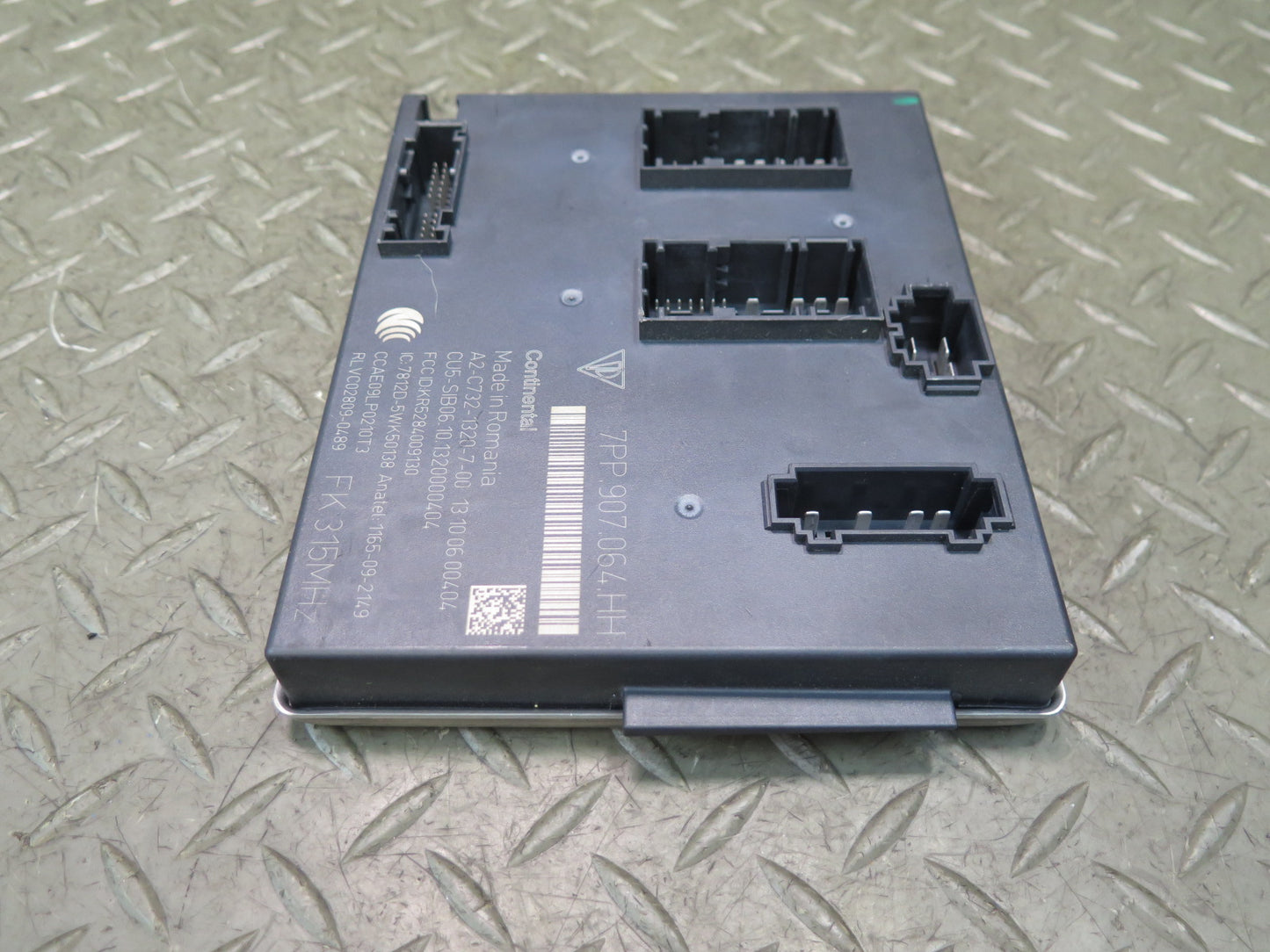 2011-2018 Porsche Cayenne 958 Front Body Control Module BCM BCU 7PP907064HH