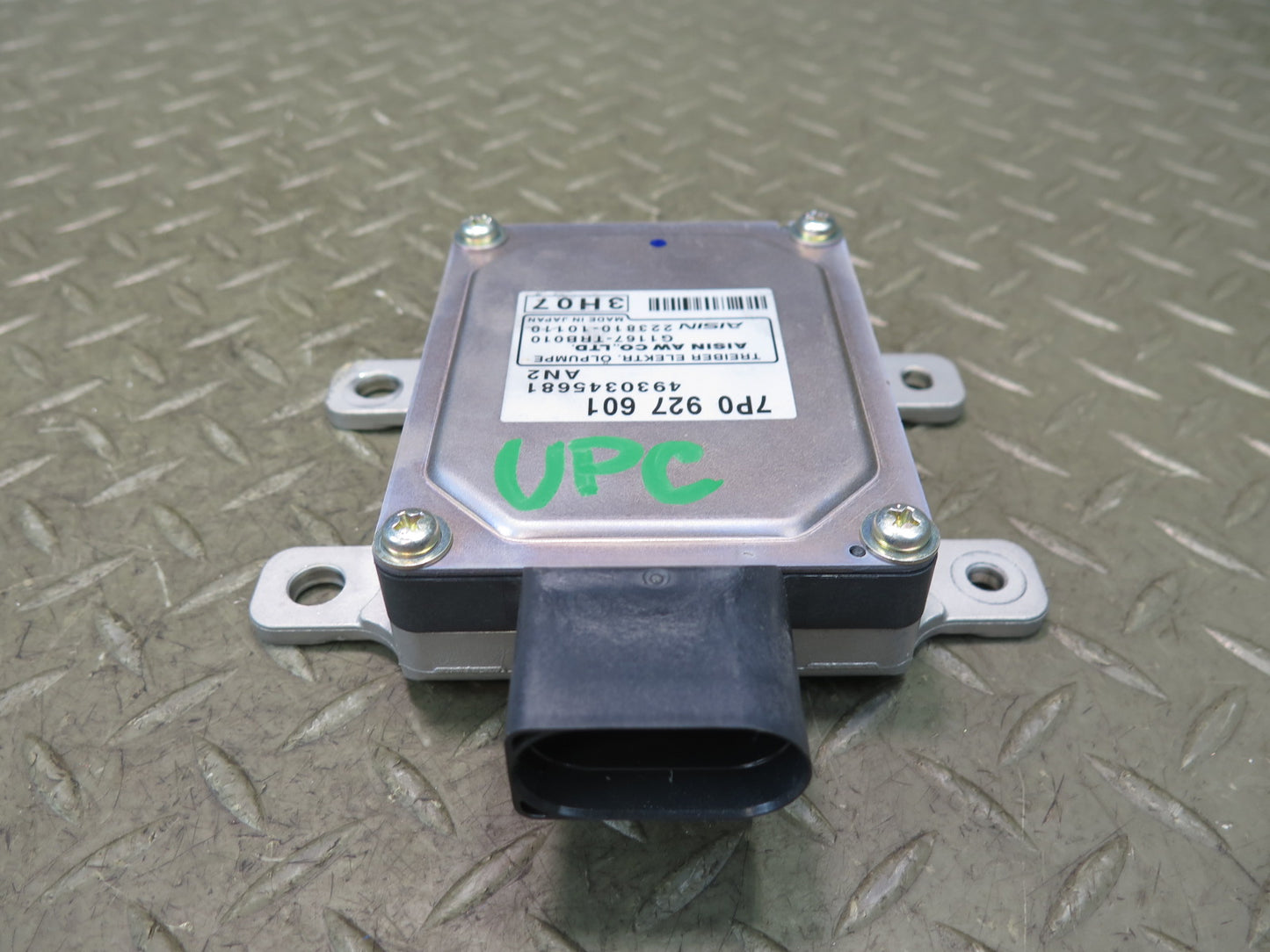 2011-2018 Porsche Cayenne 958 Hydraulic Oil Pump Control Module 7P0927601