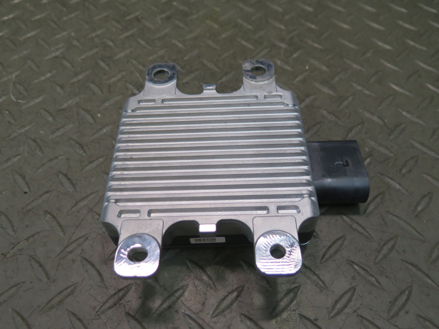 2011-2018 Porsche Cayenne 958 Hydraulic Oil Pump Control Module 7P0927601