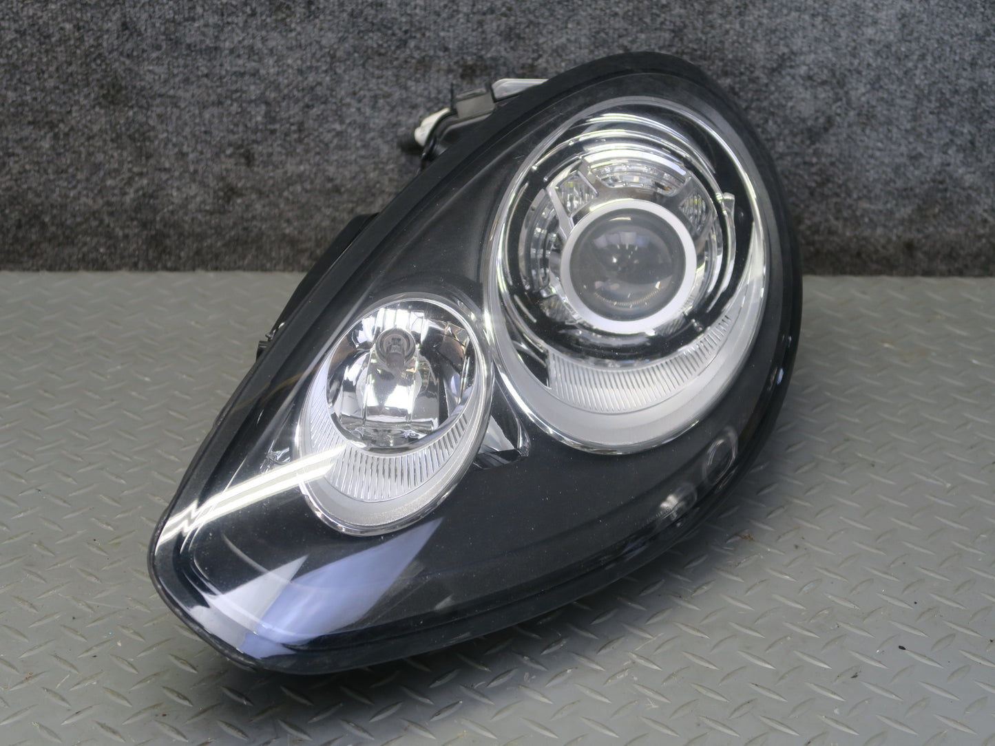 2014-2016 Porsche Panamera 970 Front Left Driver Side HID Xenon Headlight Lamp
