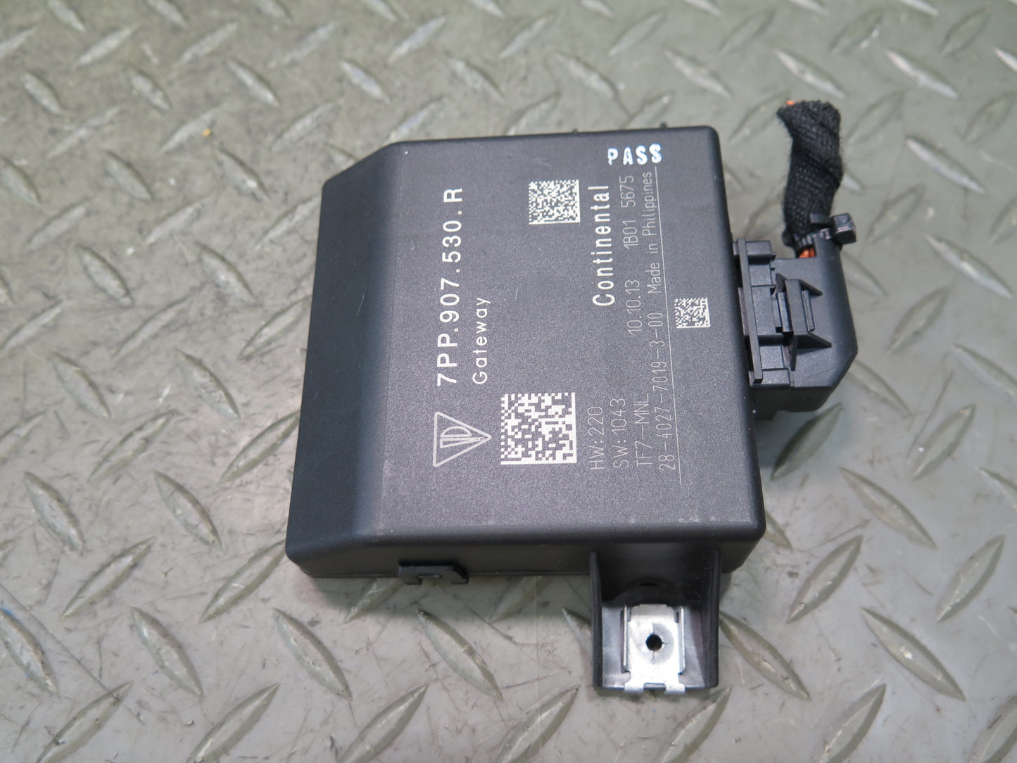 2011-2018 Porsche Cayenne 958 Gateway Control Module 7PP907530R