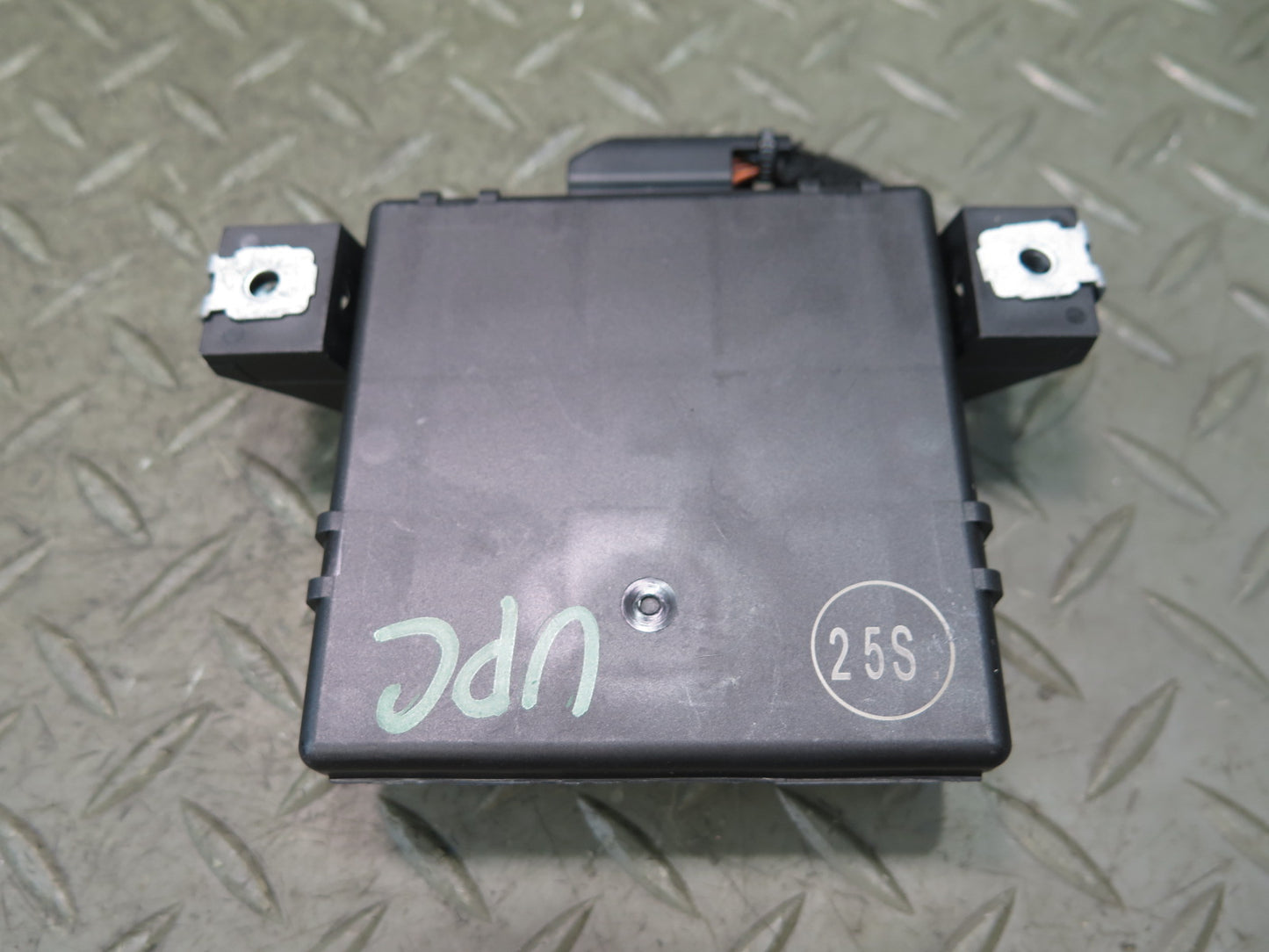 2011-2018 Porsche Cayenne 958 Gateway Control Module 7PP907530R