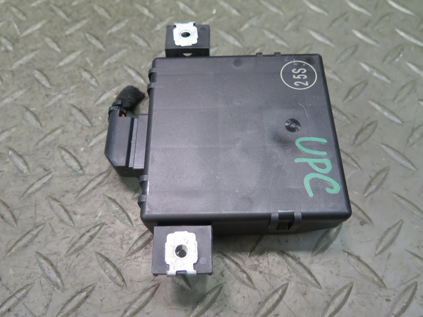 2011-2018 Porsche Cayenne 958 Gateway Control Module 7PP907530R