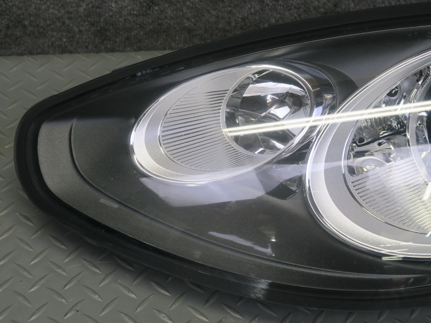 2014-2016 Porsche Panamera 970 Front Left Driver Side HID Xenon Headlight Lamp