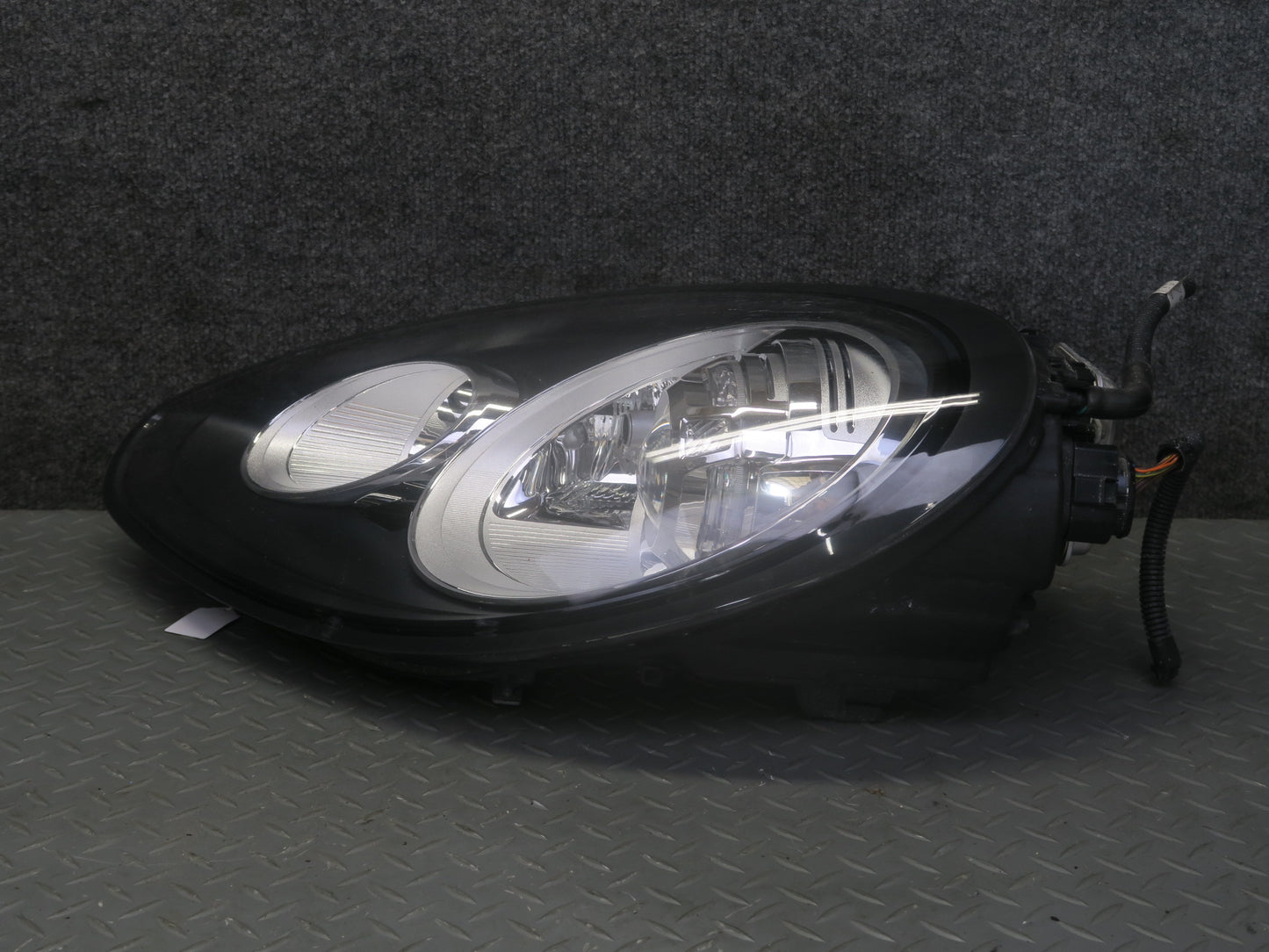 2014-2016 Porsche Panamera 970 Front Left Driver Side HID Xenon Headlight Lamp