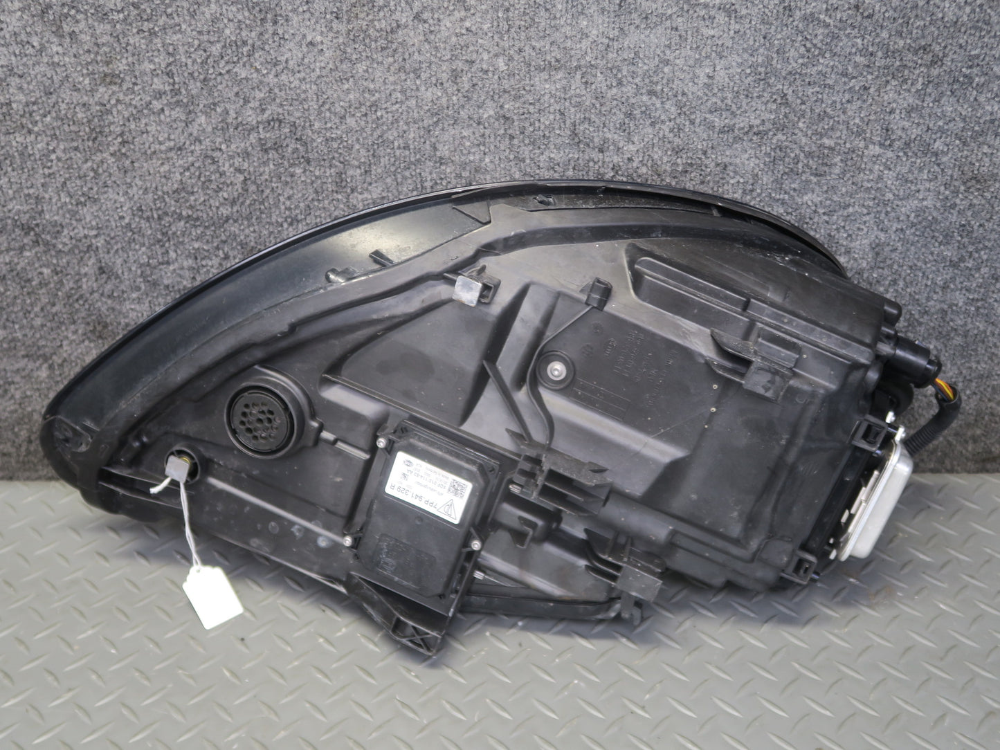 2014-2016 Porsche Panamera 970 Front Left Driver Side HID Xenon Headlight Lamp