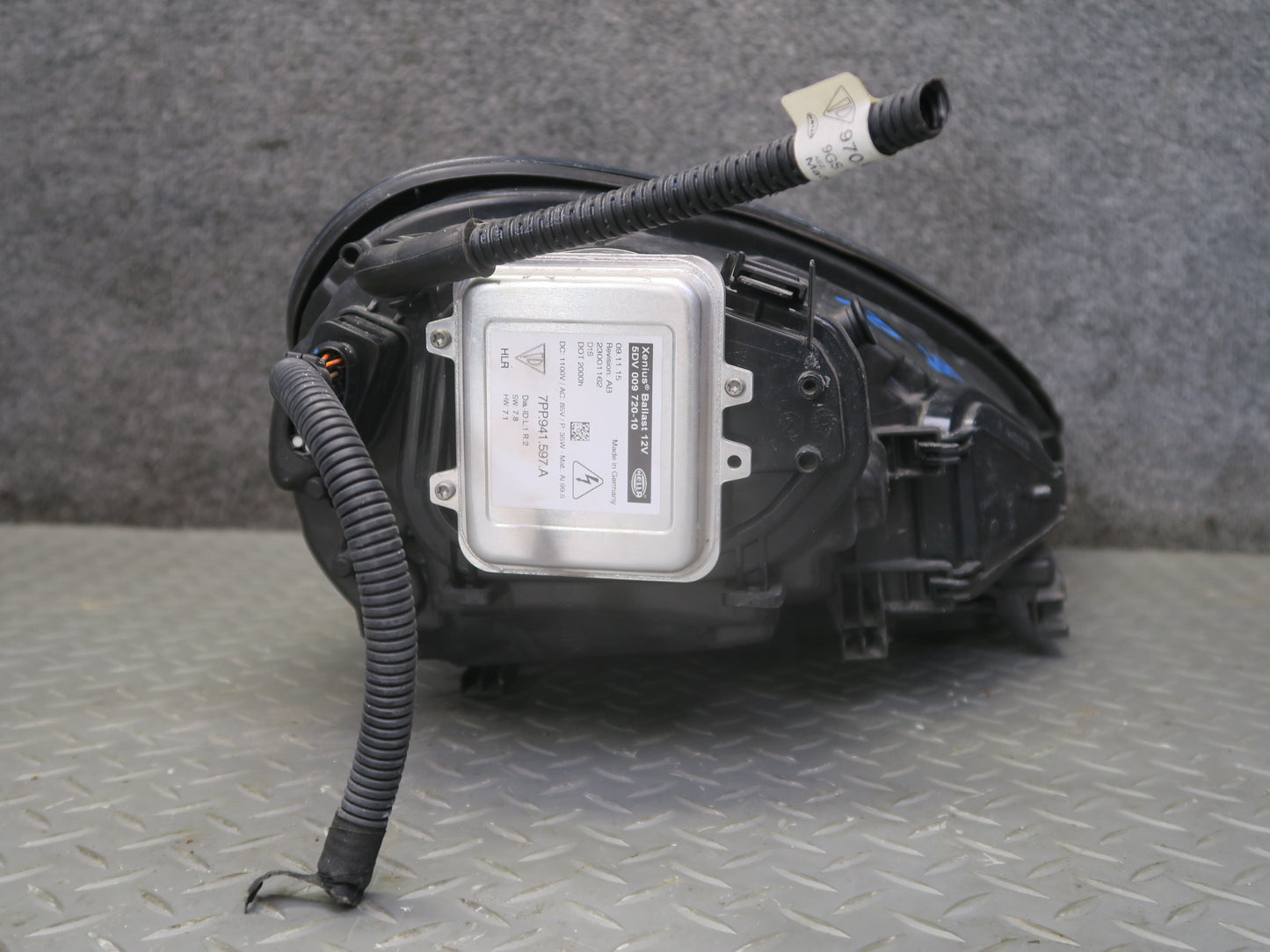 2014-2016 Porsche Panamera 970 Front Left Driver Side HID Xenon Headlight Lamp