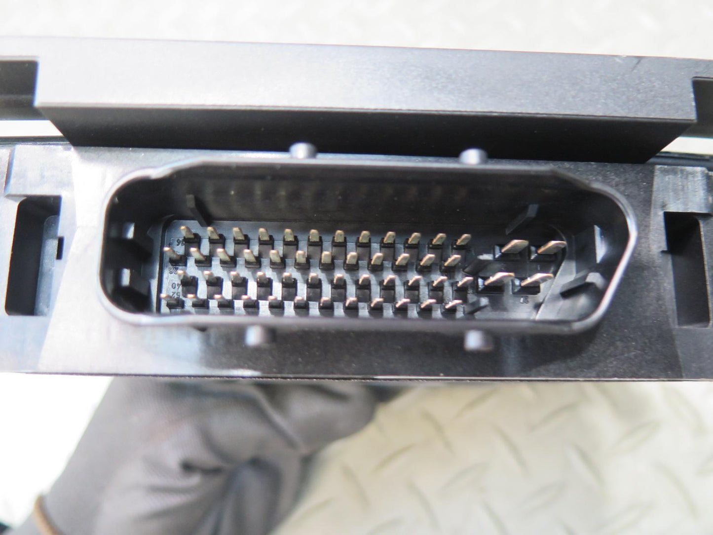 2011-2014 Porsche Cayenne 958 4.8L NA Automatic Transmission Control Module