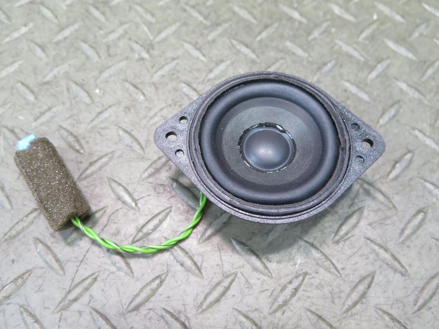 2002-2012 Mercedes W463 G500 Front Left & Right Door Lower Speaker Set of 2