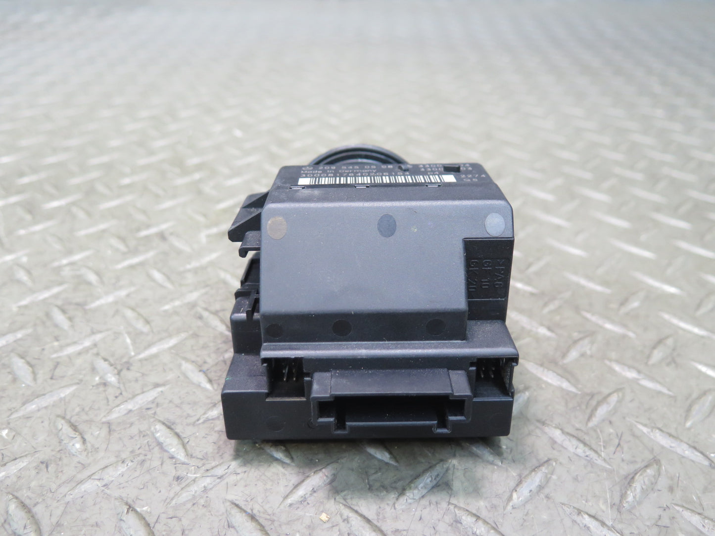 2002-2007 Mercedes W463 G500 Ignition Switch Module 2095450508