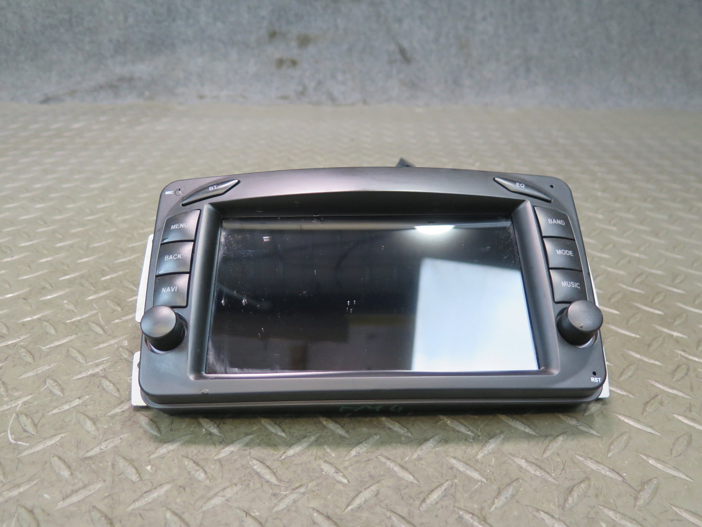 2002-2003 Mercedes W463 G500 7" Android Navigation MP3 Player Head Unit Hizpo