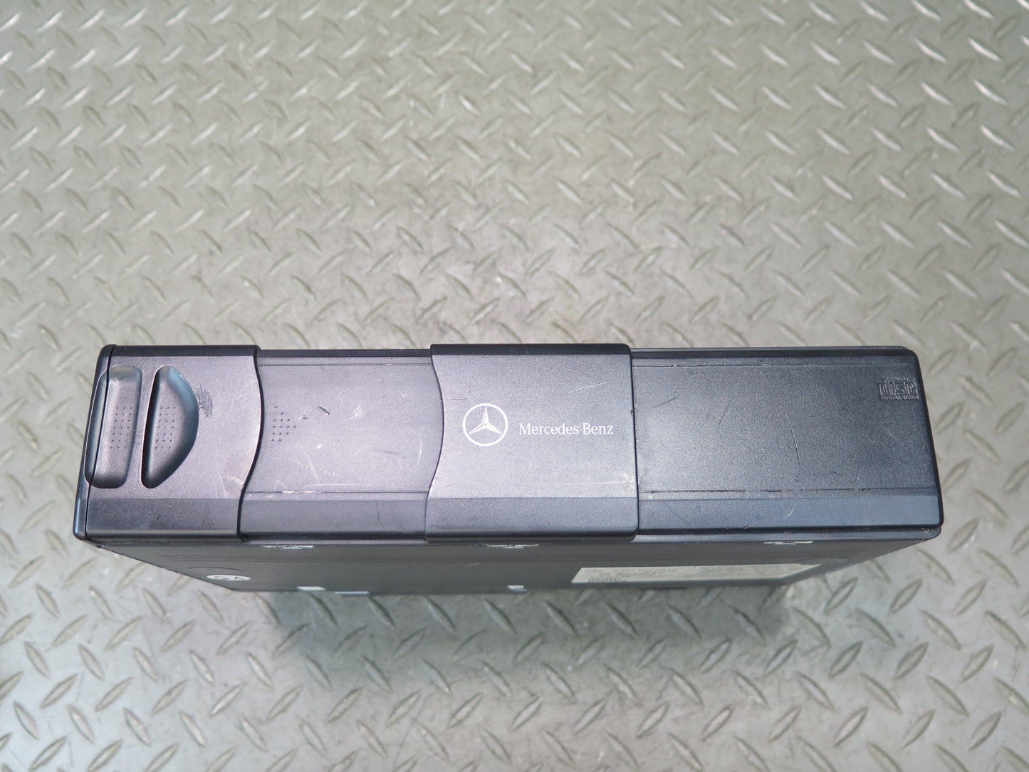 2002-2012 Mercedes W463 G500 CD Changer Player w Magazine 2038209089