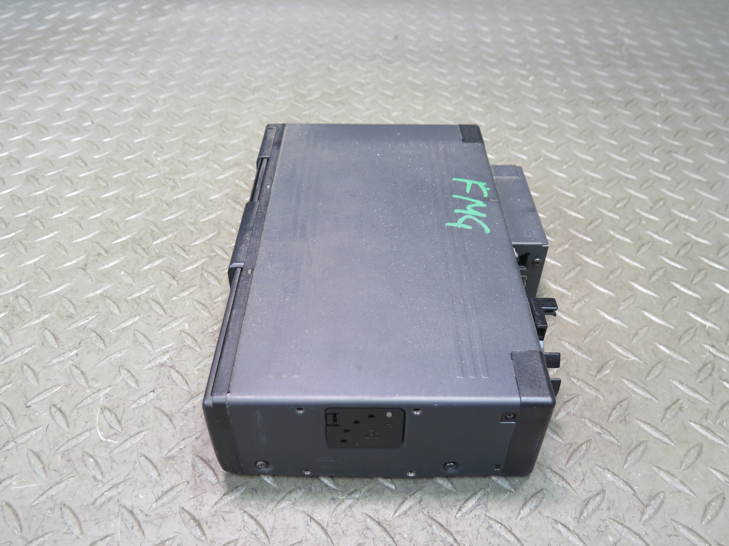 2002-2012 Mercedes W463 G500 CD Changer Player w Magazine 2038209089