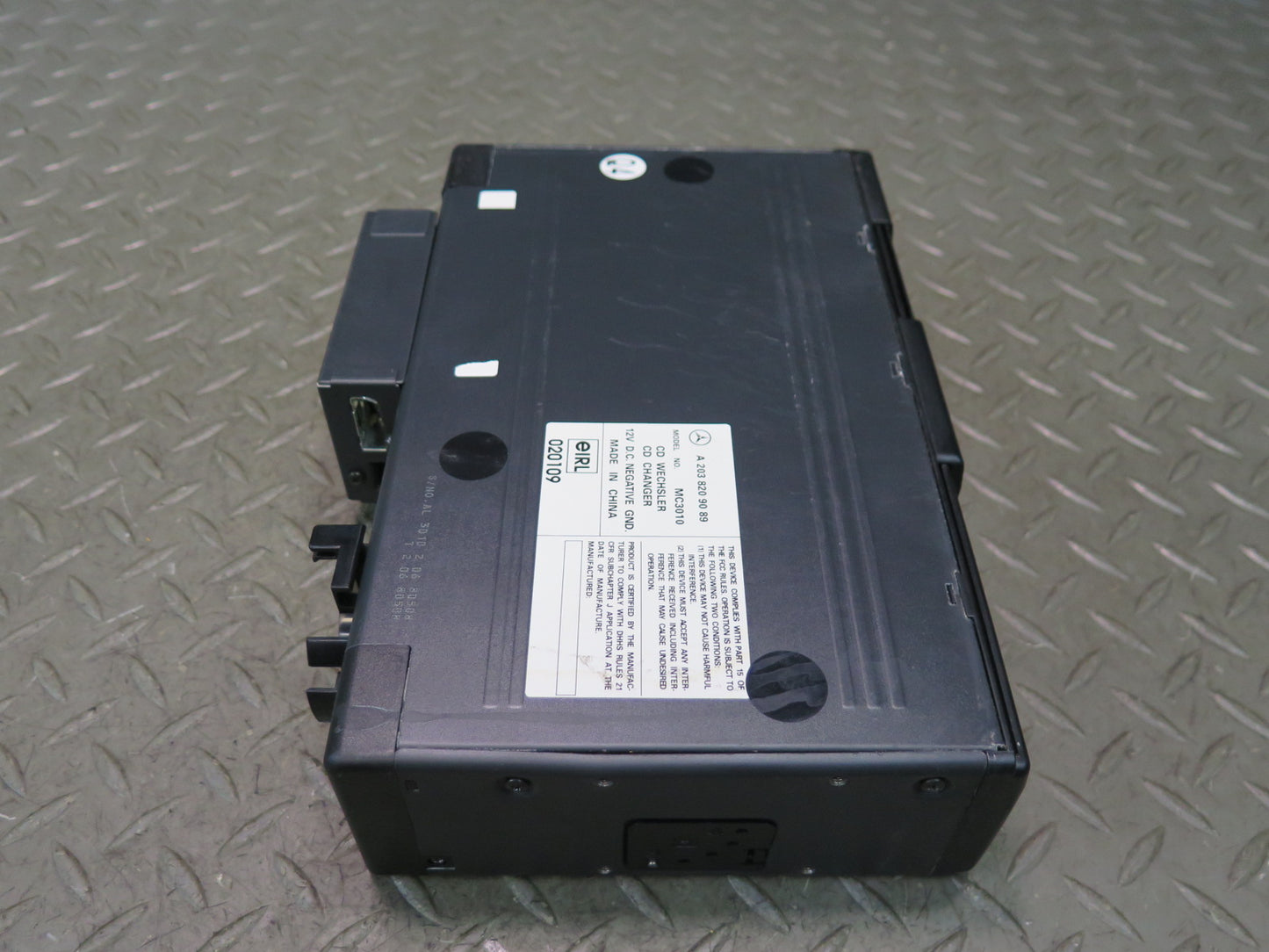 2002-2012 Mercedes W463 G500 CD Changer Player w Magazine 2038209089