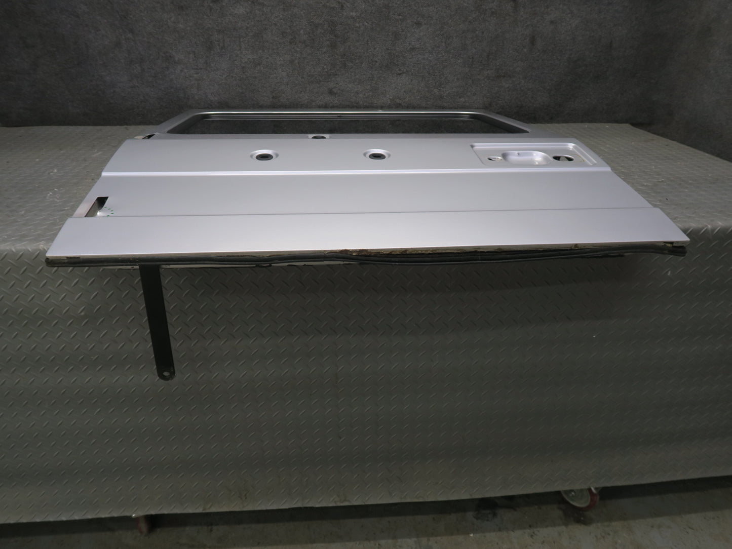 2002-2007 Mercedes W463 G500 Rear Trunk Tailgate Lid Shell Cover Silver