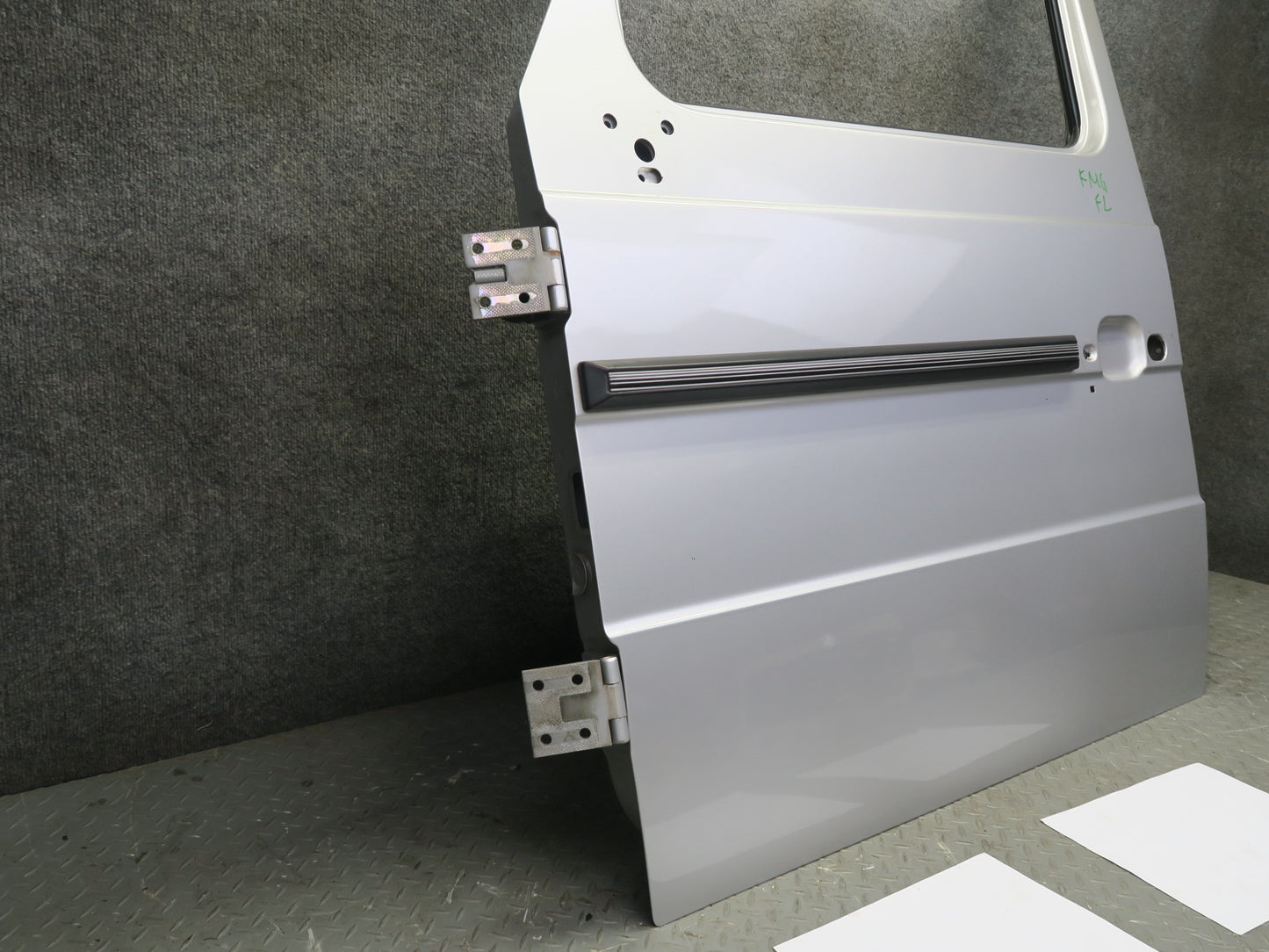 2002-2012 Mercedes W463 G500 G550 Front Left Driver Side Door Shell Panel Silver