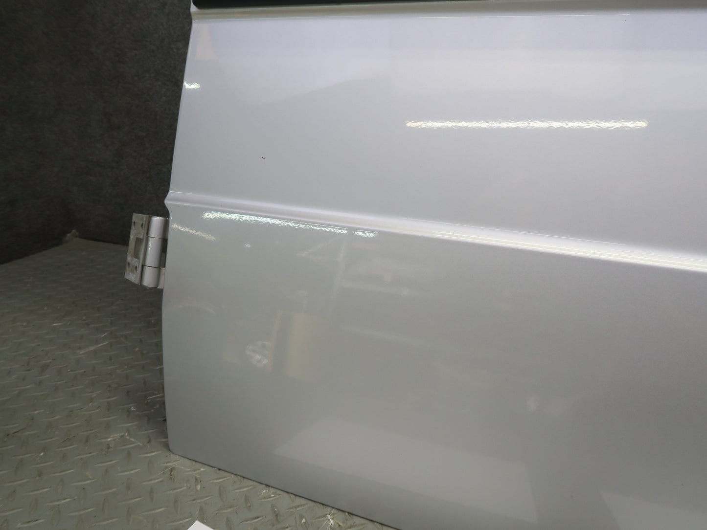 2002-2012 Mercedes W463 G500 G550 Front Left Driver Side Door Shell Panel Silver
