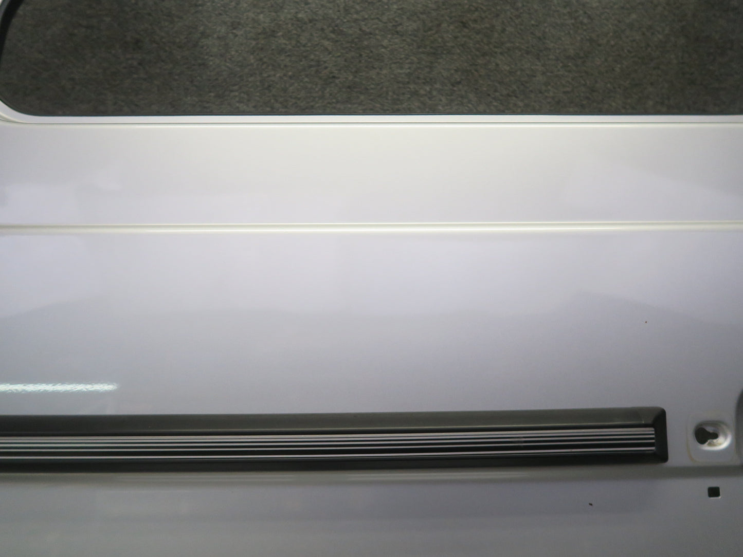 2002-2012 Mercedes W463 G500 G550 Front Left Driver Side Door Shell Panel Silver