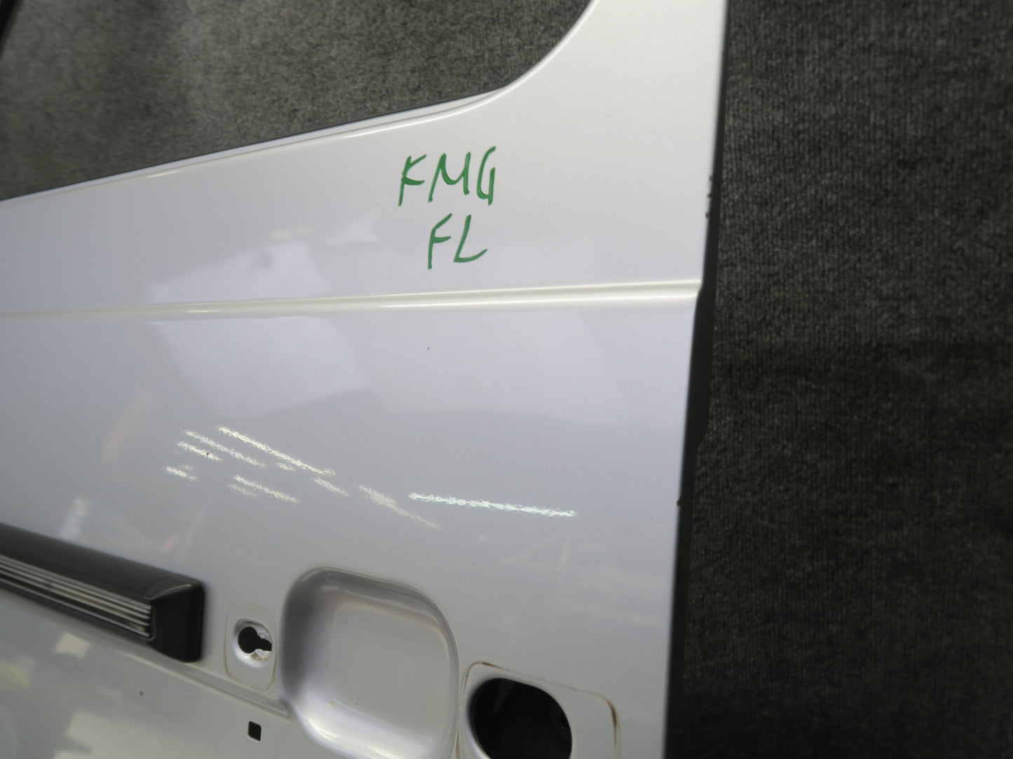 2002-2012 Mercedes W463 G500 G550 Front Left Driver Side Door Shell Panel Silver