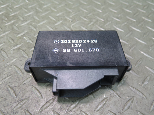 2002-2012 Mercedes G500 W463 Rear Heated Seat Control Module Unit 2028202426