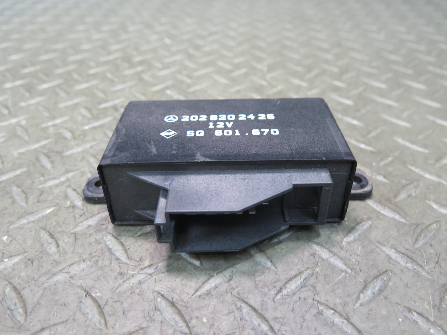2002-2012 Mercedes G500 W463 Rear Heated Seat Control Module Unit 2028202426