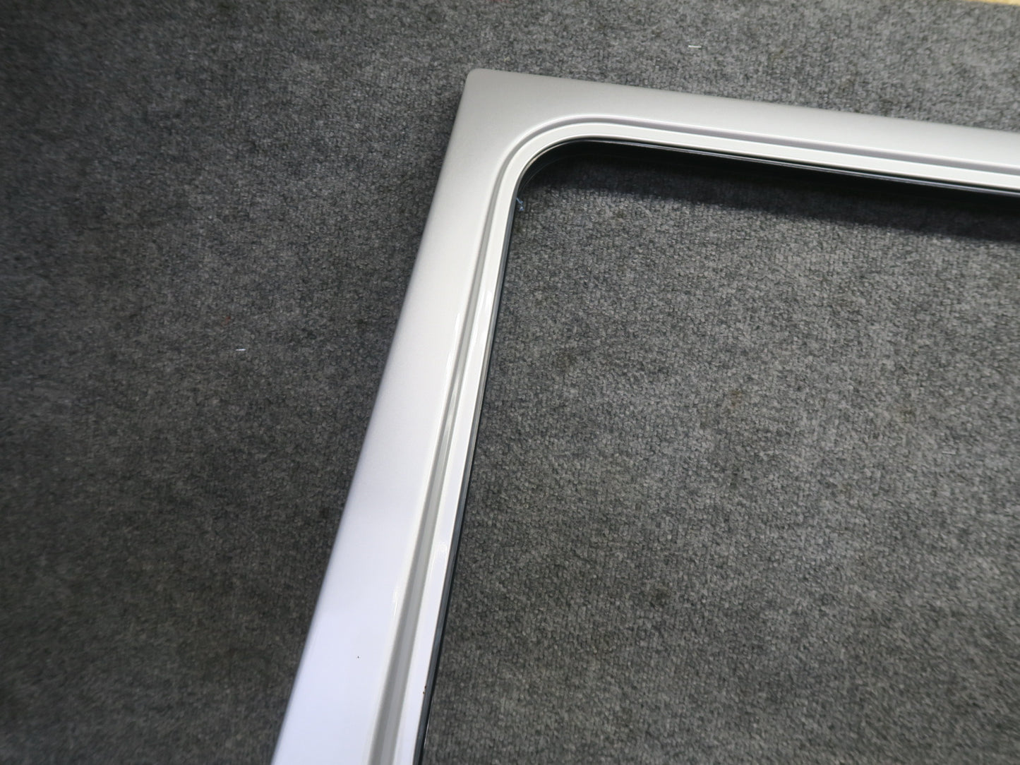 2002-2012 Mercedes W463 G500 G550 G55 AMG Front Right Door Shell Panel Silver