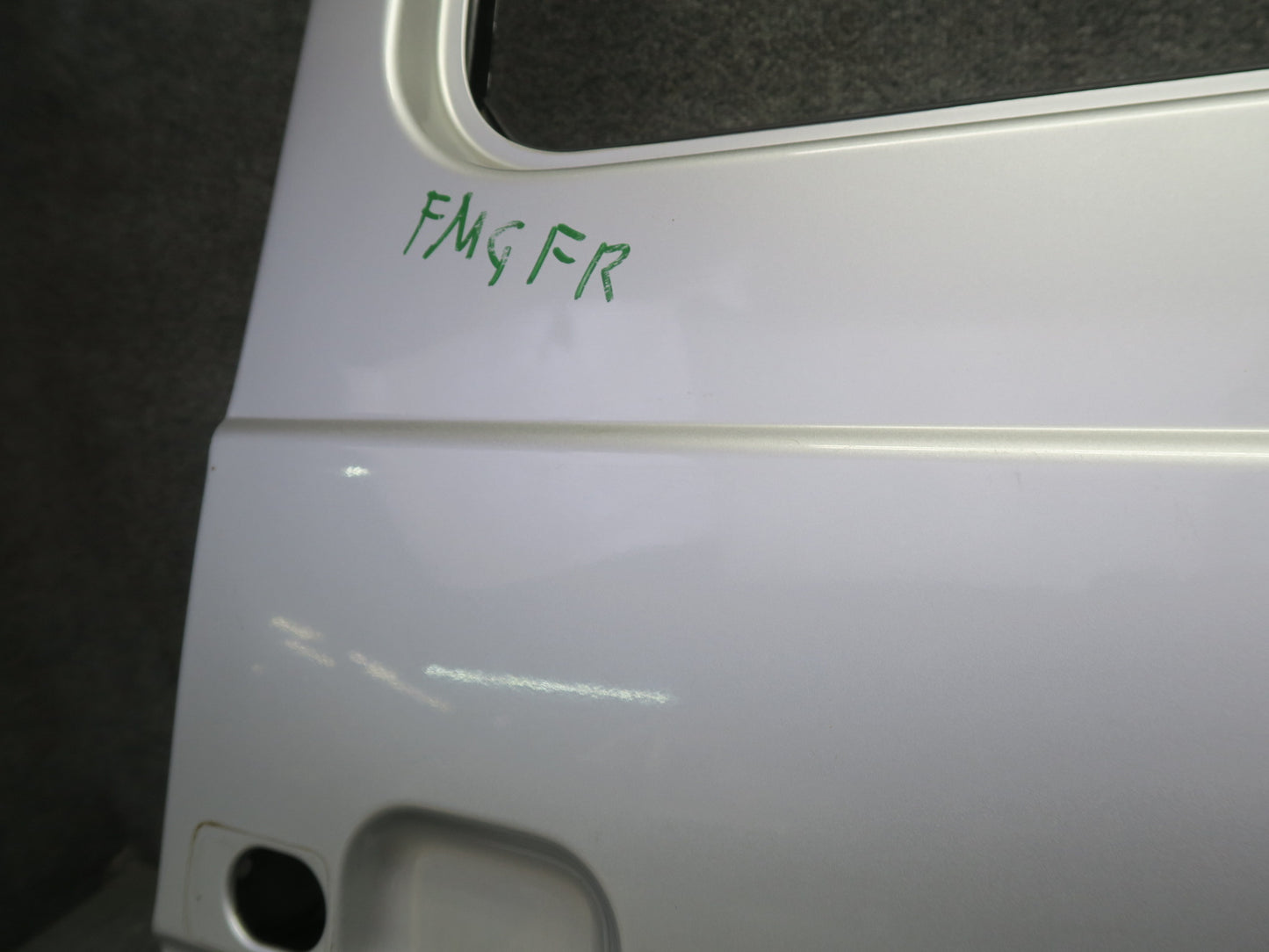 2002-2012 Mercedes W463 G500 G550 G55 AMG Front Right Door Shell Panel Silver