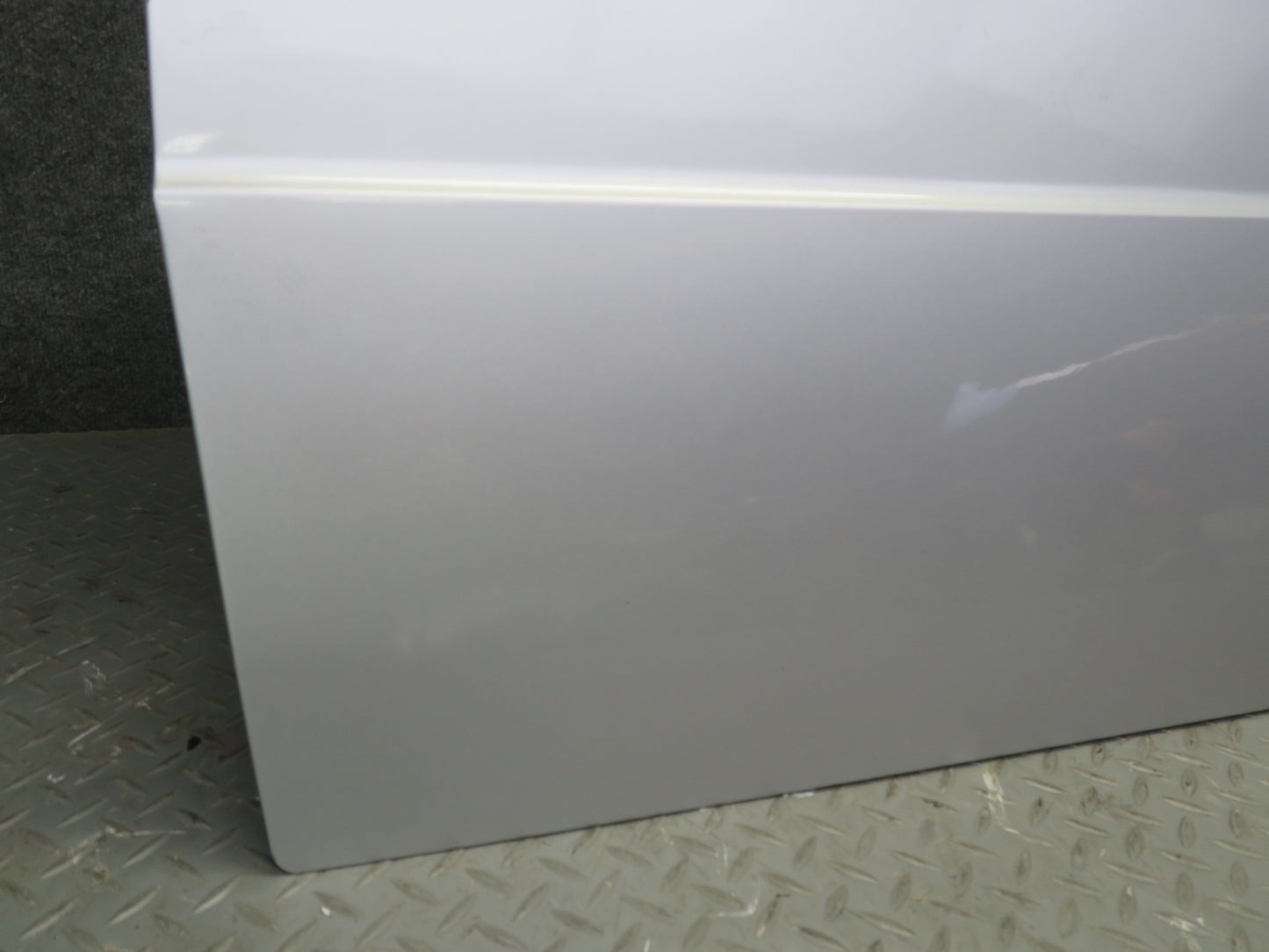2002-2012 Mercedes W463 G500 G550 G55 AMG Front Right Door Shell Panel Silver