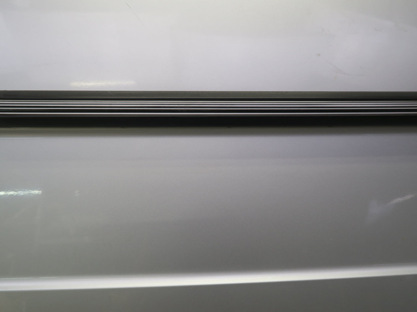 2002-2012 Mercedes W463 G500 G550 G55 AMG Front Right Door Shell Panel Silver